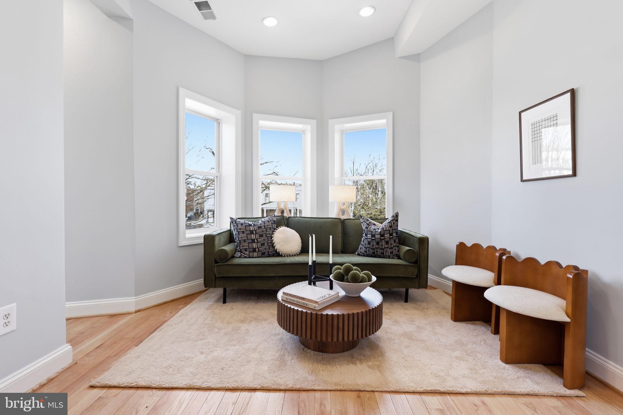 229 14TH STREET SE 2