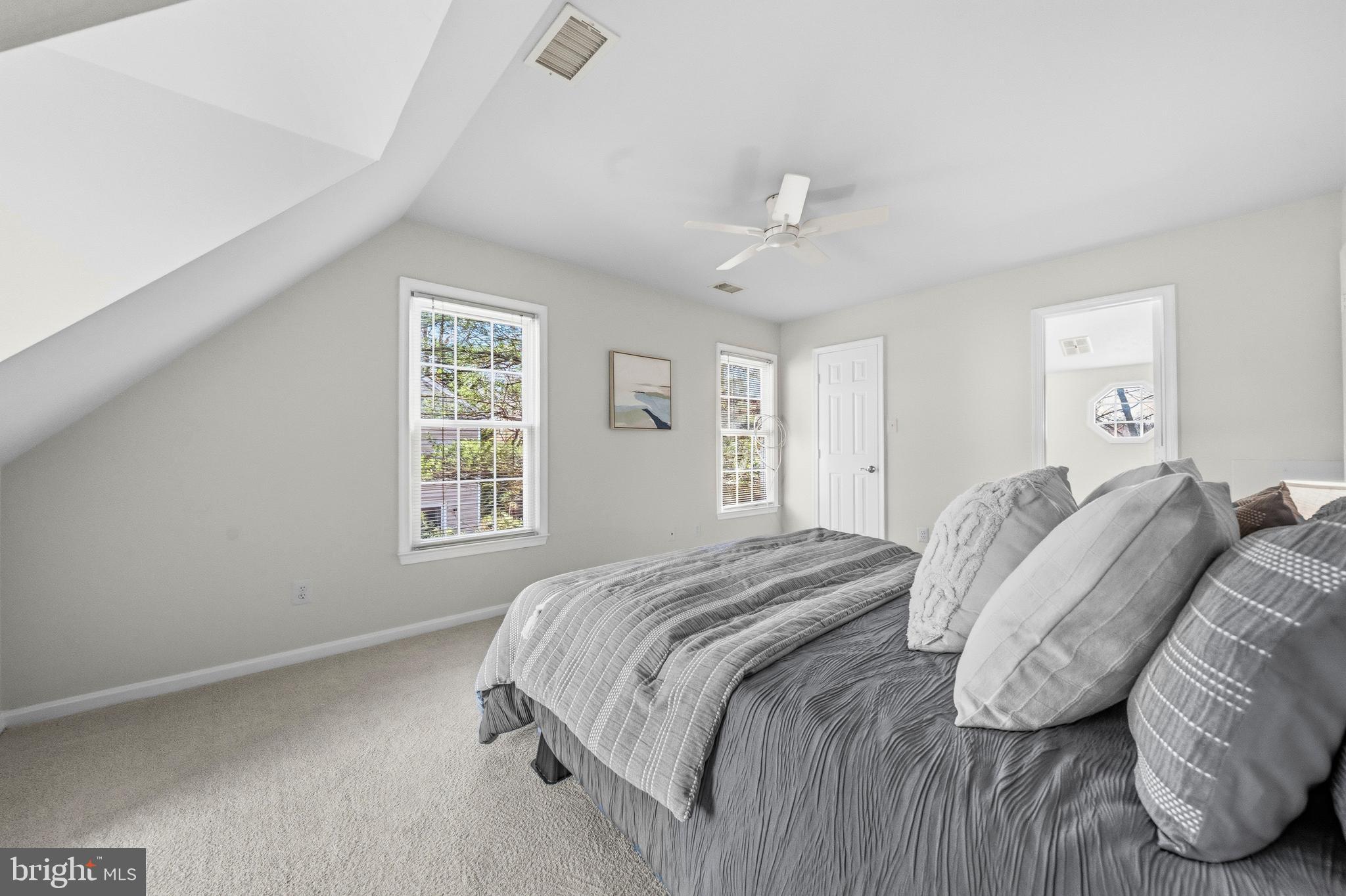 SIGNAL HILL - Residential