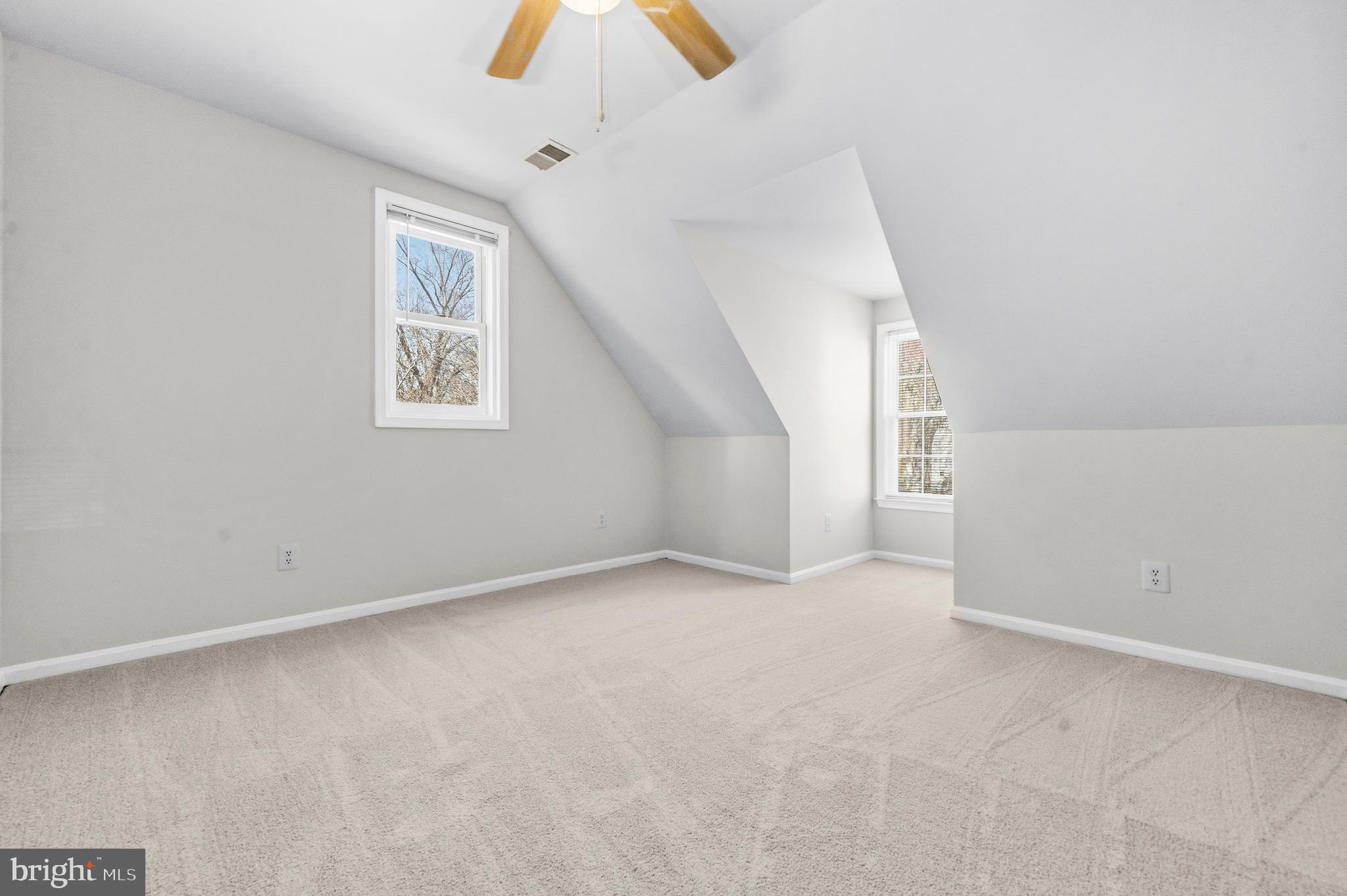 SIGNAL HILL - Residential