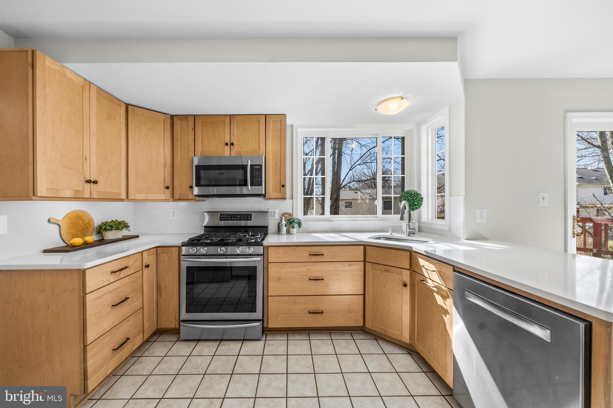 SIGNAL HILL - Residential