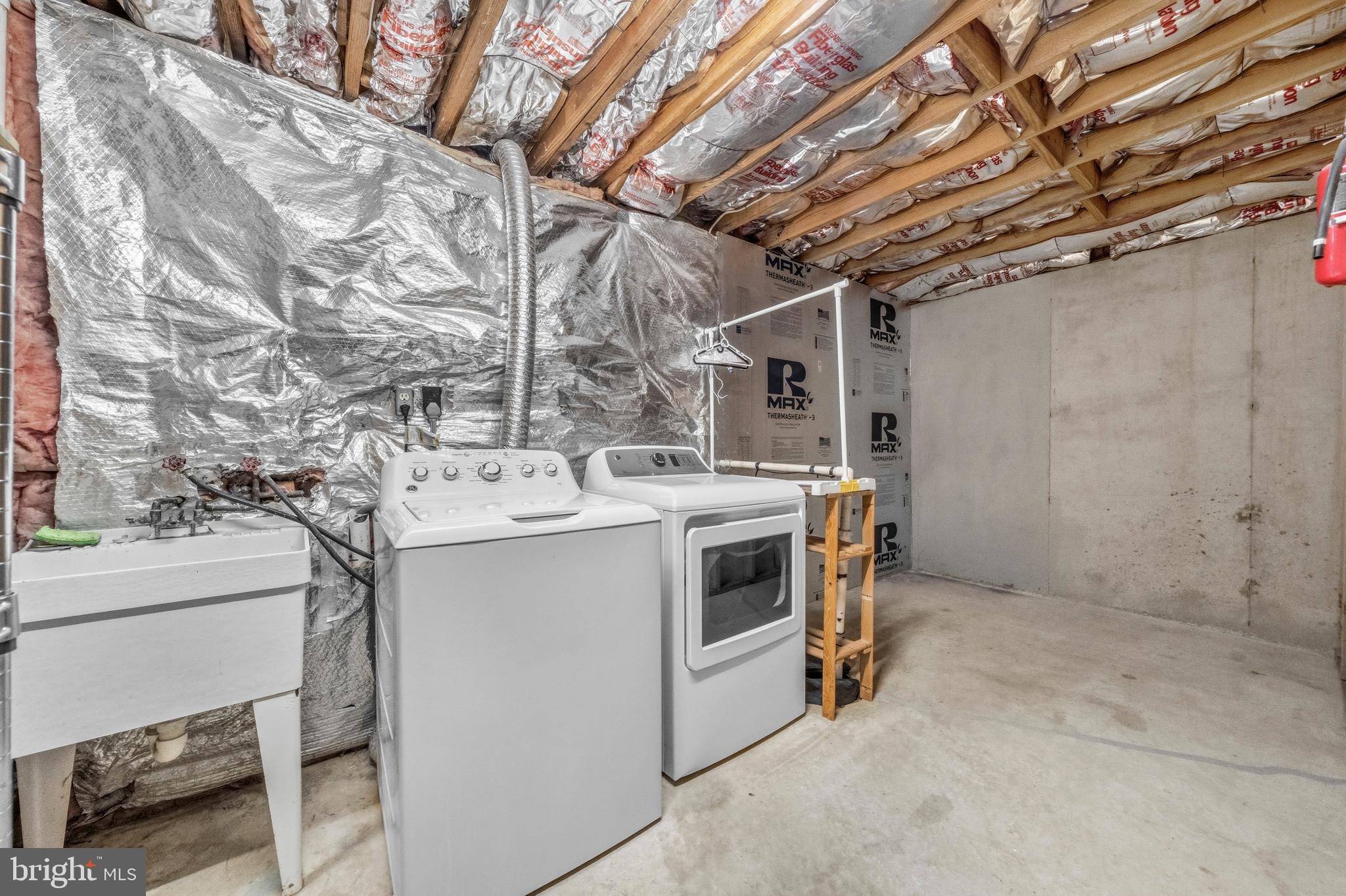 SIGNAL HILL - Residential