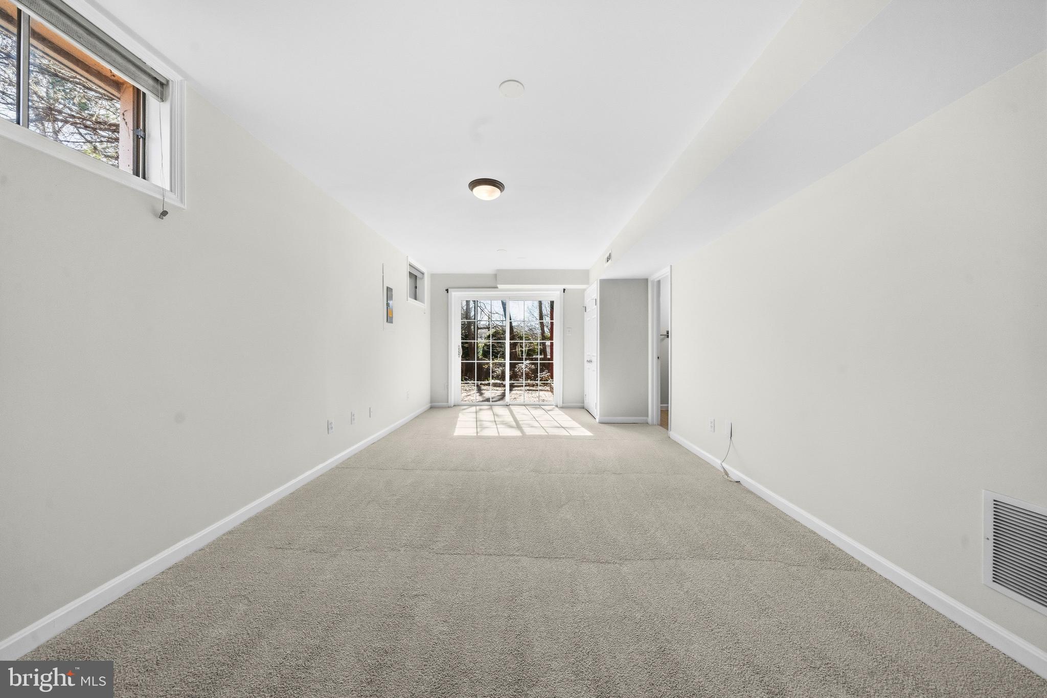 SIGNAL HILL - Residential