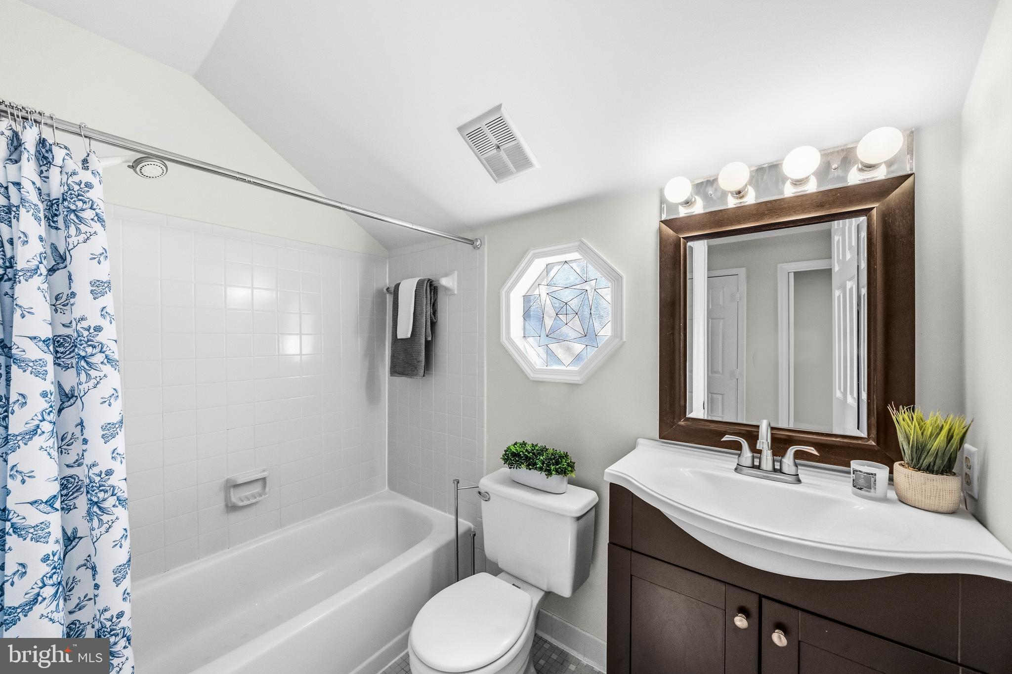 SIGNAL HILL - Residential