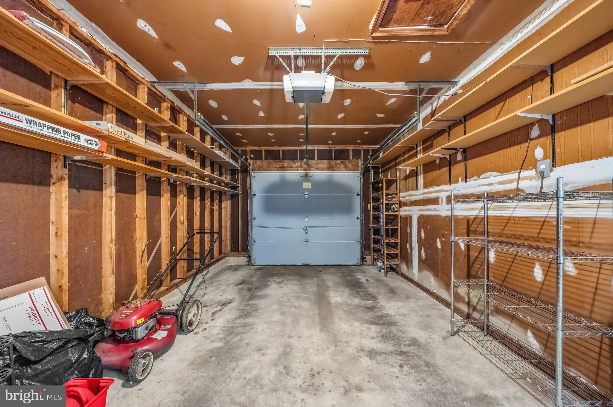 SIGNAL HILL - Residential