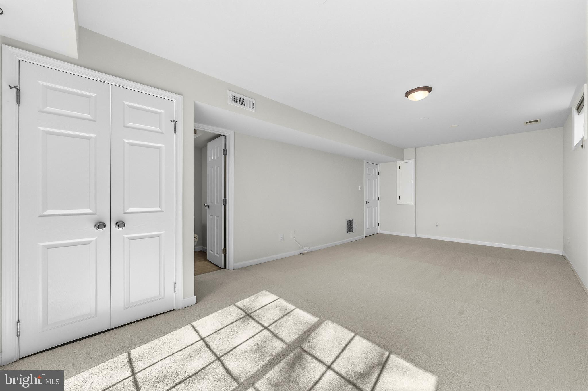 SIGNAL HILL - Residential