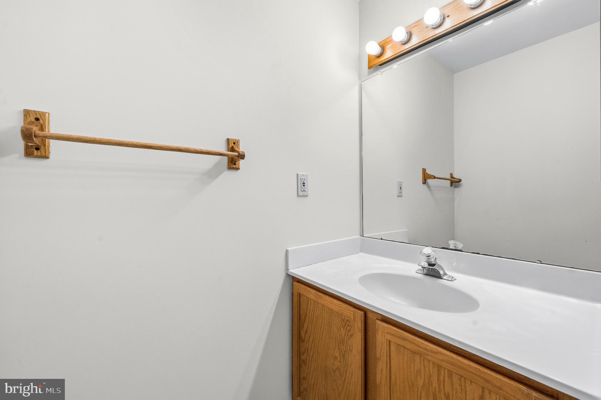 SIGNAL HILL - Residential