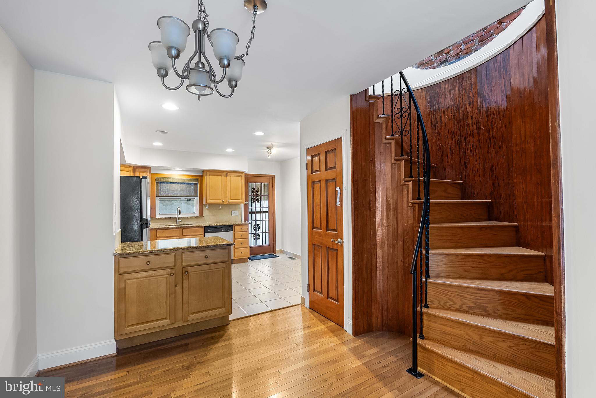 1103 CANTRELL STREET