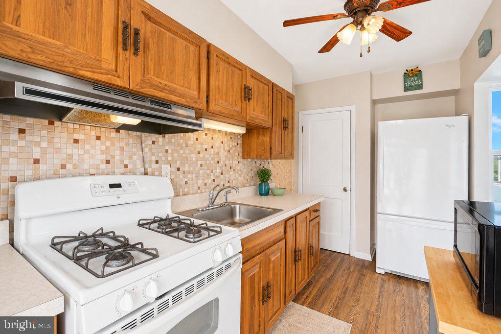 2031 JASMINE ROAD
