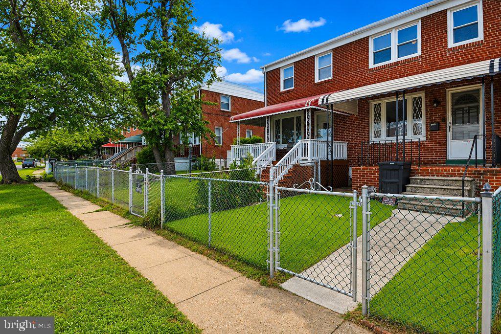 2031 JASMINE ROAD