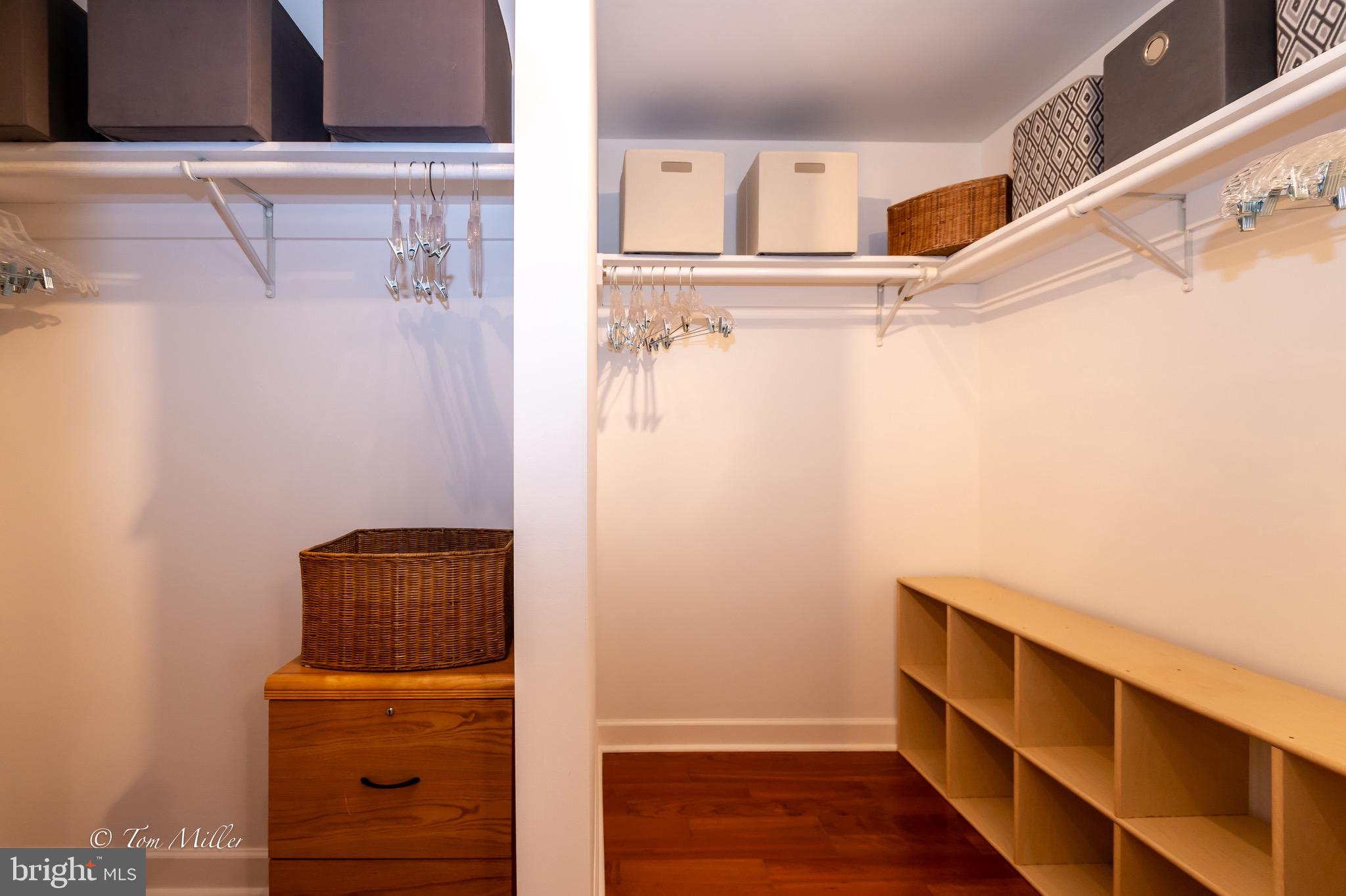 WILKER COURT - Residential