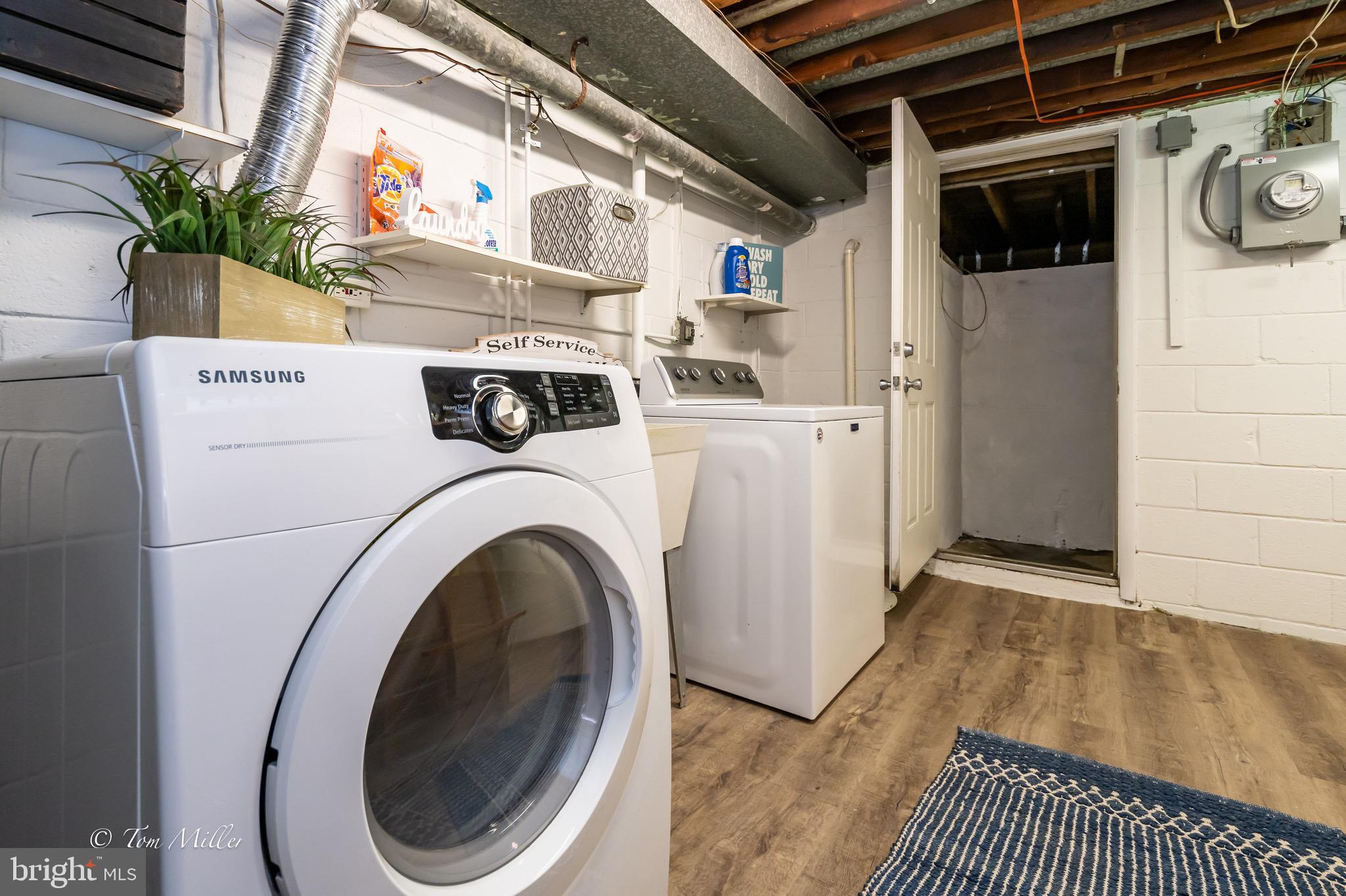 WILKER COURT - Residential