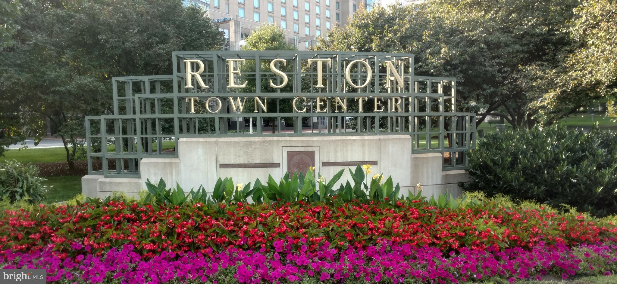 MIDTOWN AT RESTON TOWN CENTER - Residential