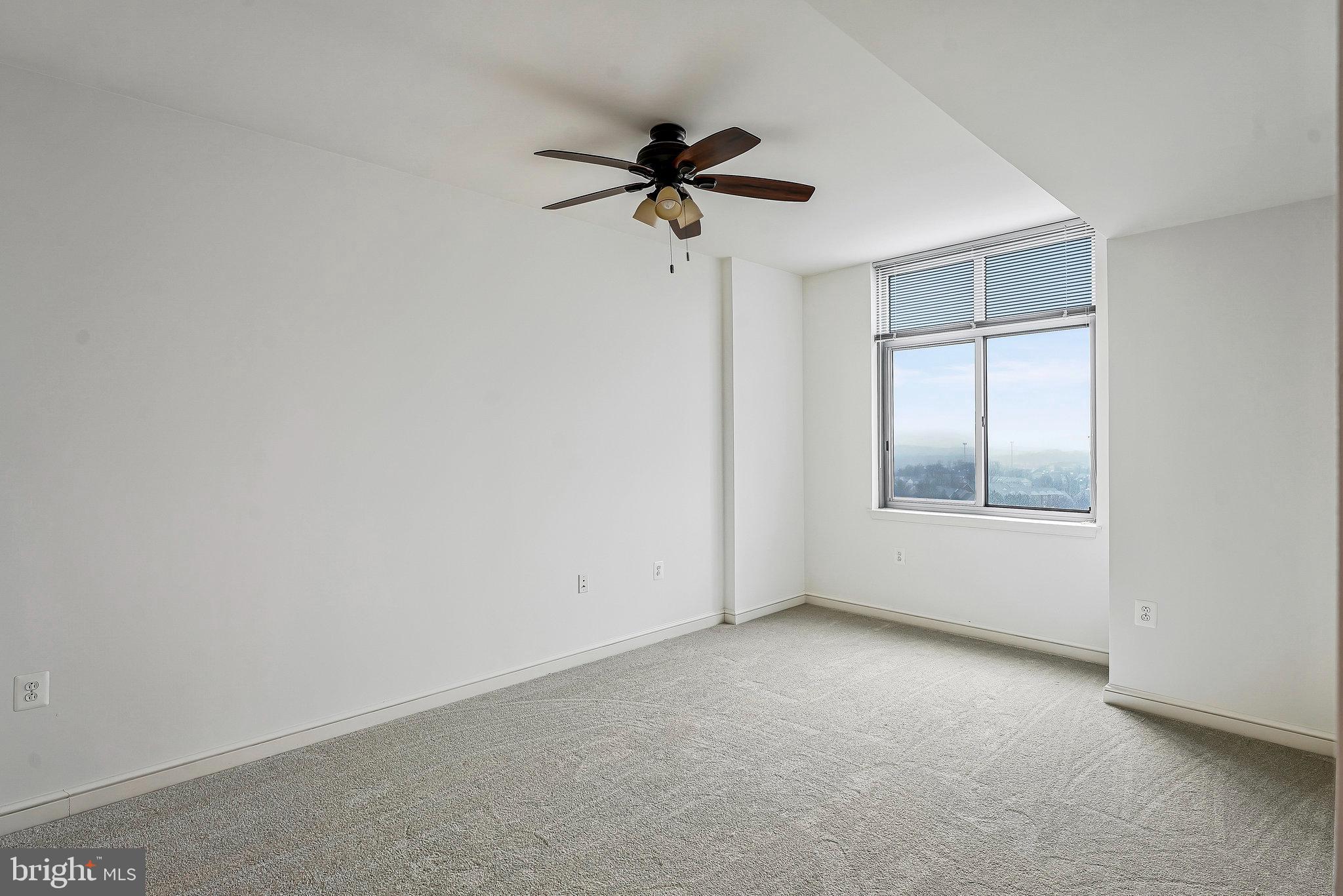 MIDTOWN AT RESTON TOWN CENTER - Residential