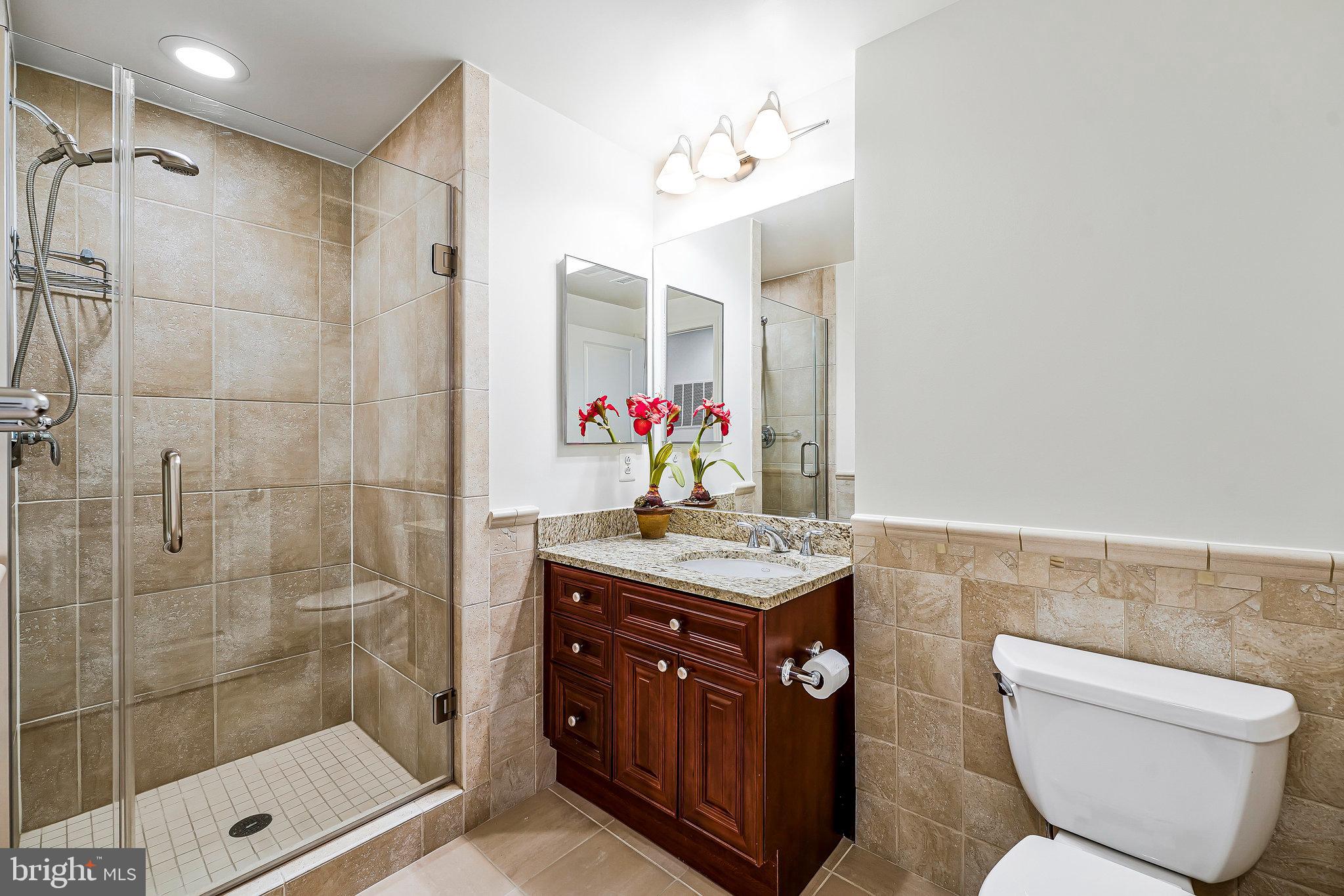 MIDTOWN AT RESTON TOWN CENTER - Residential