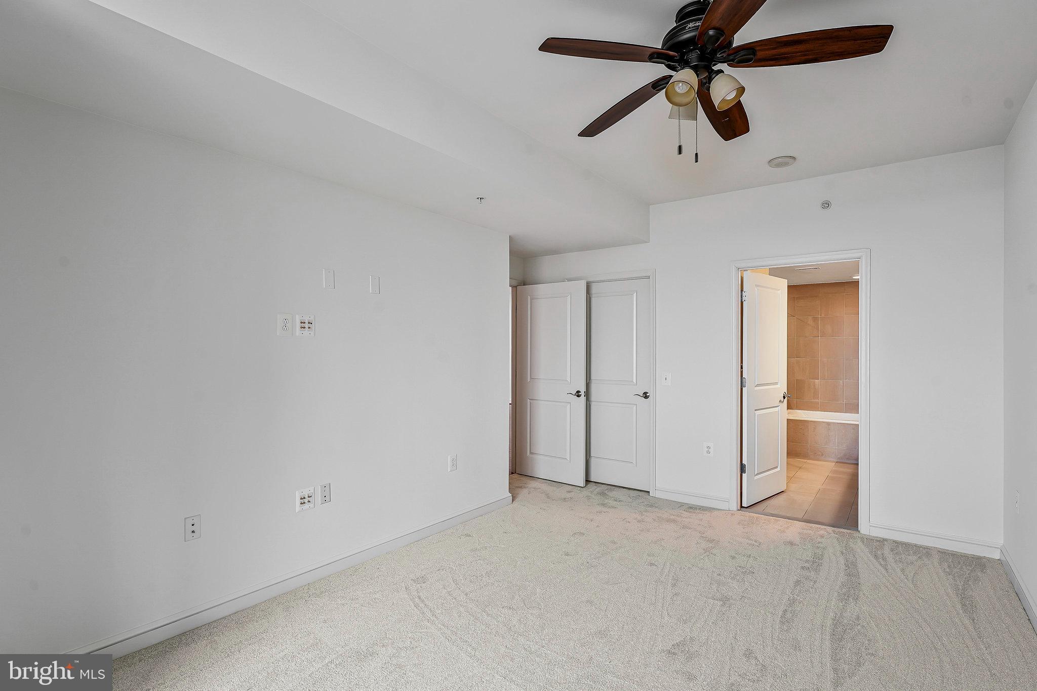 MIDTOWN AT RESTON TOWN CENTER - Residential