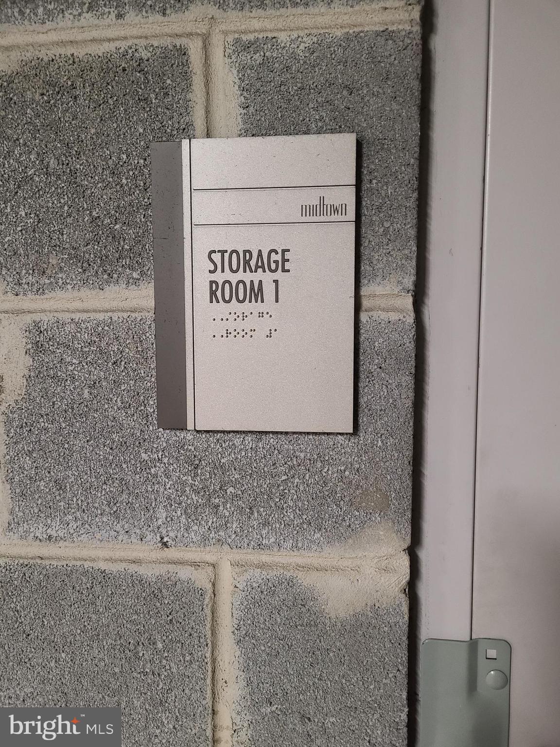 MIDTOWN AT RESTON TOWN CENTER - Residential