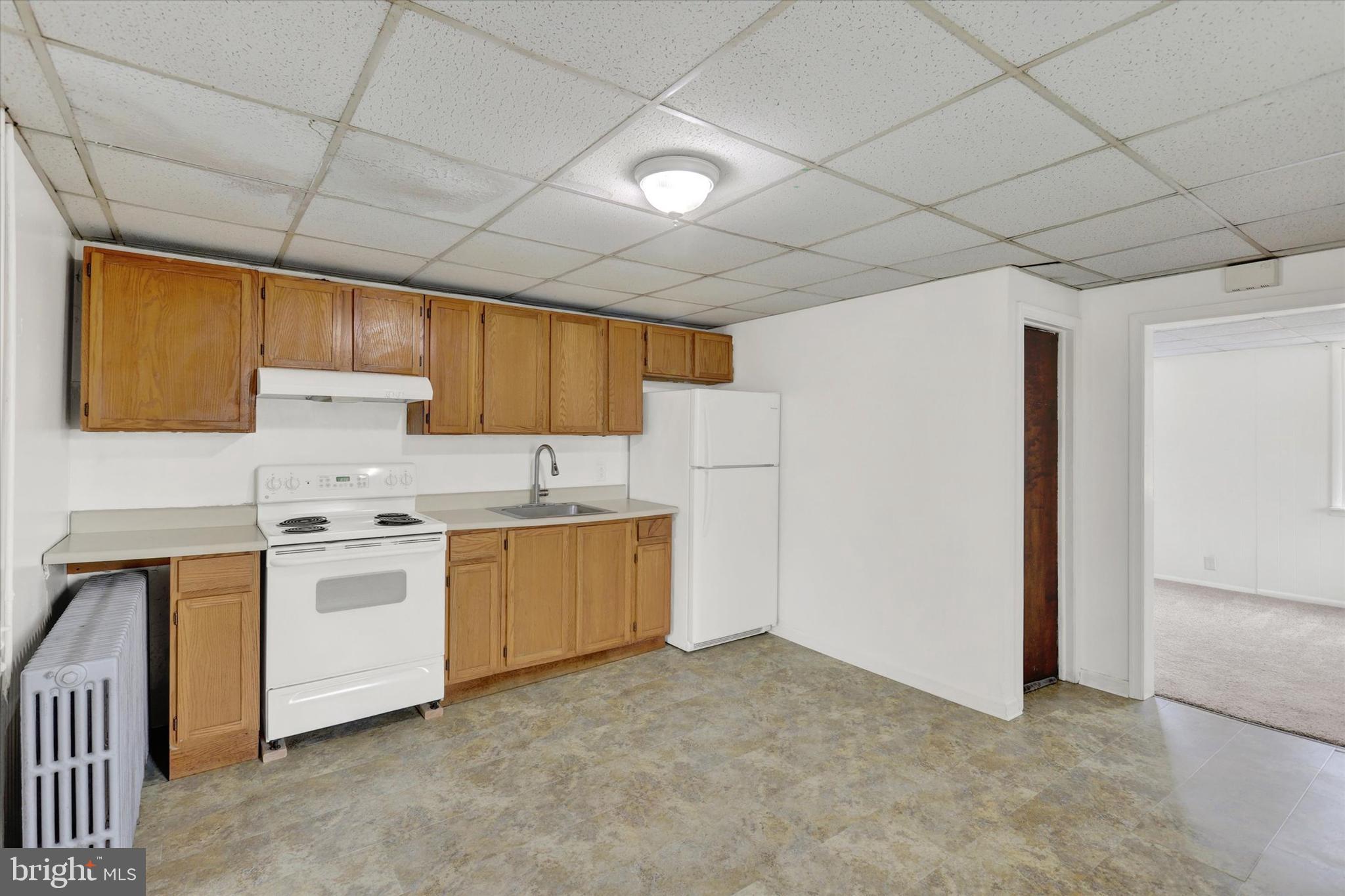 36 MIDDLE SPRING AVENUE