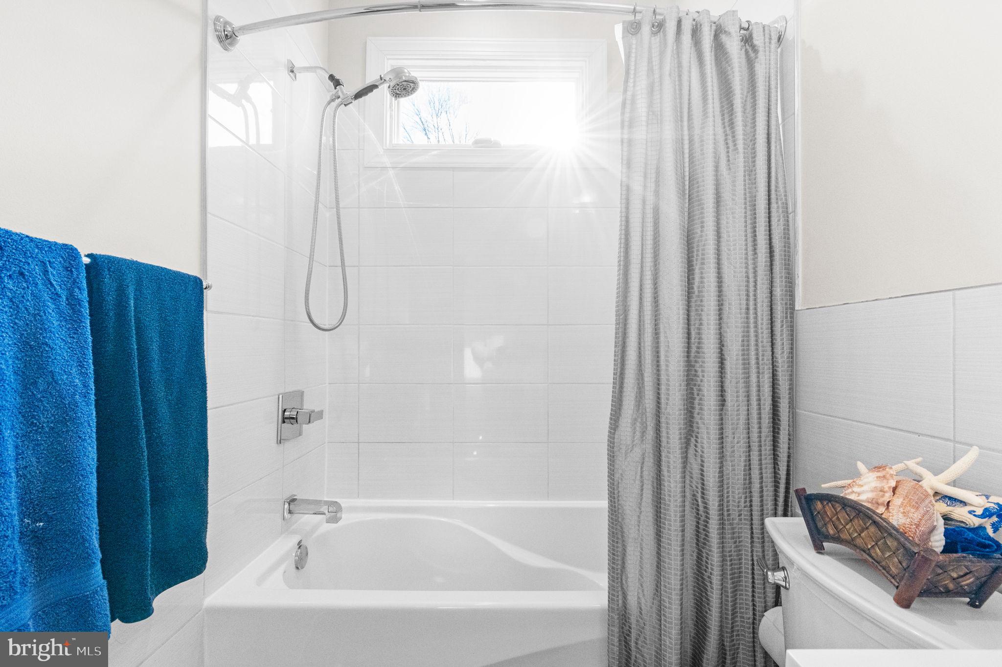 ROXBOROUGH - Residential