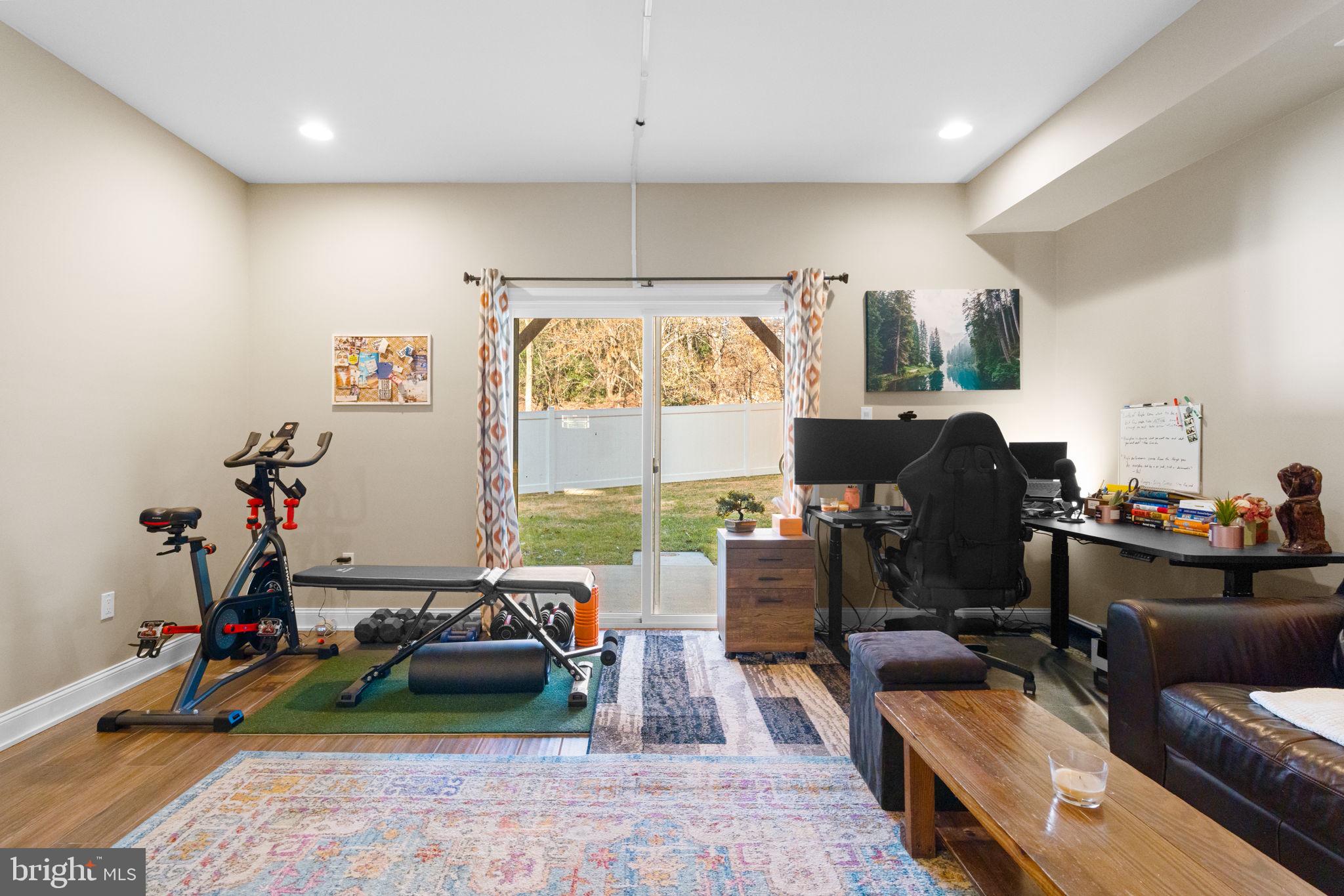 ROXBOROUGH - Residential