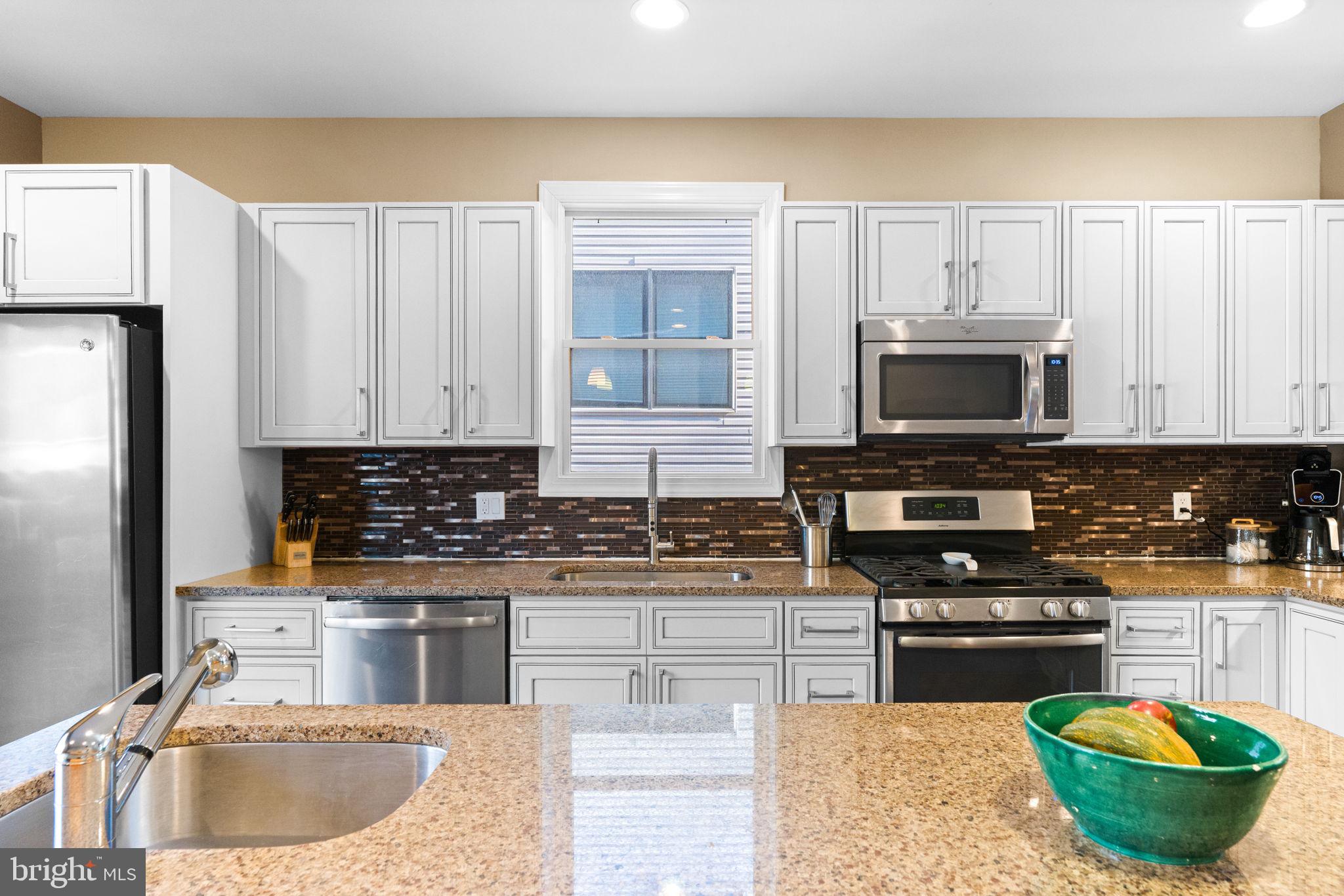 ROXBOROUGH - Residential