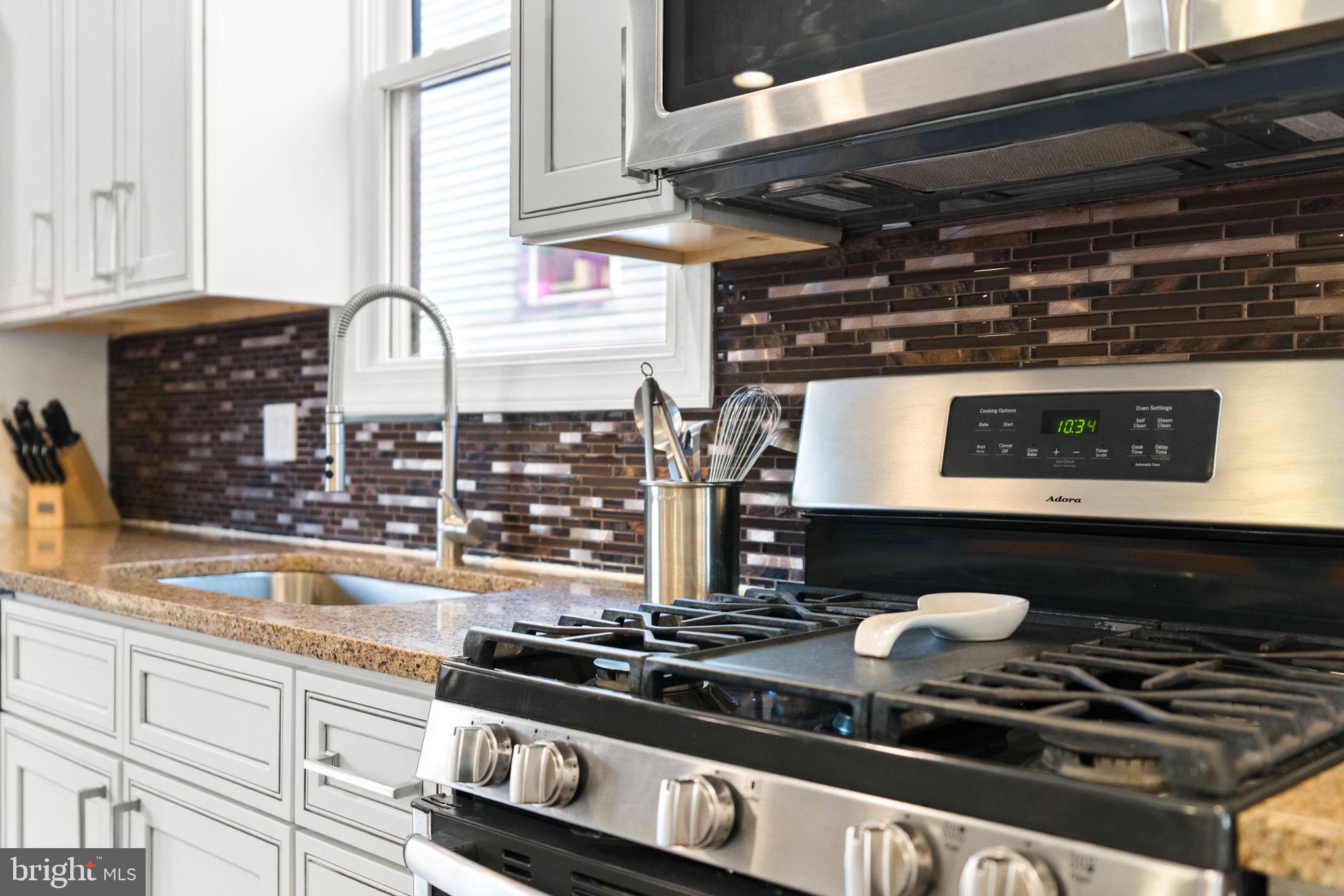 ROXBOROUGH - Residential