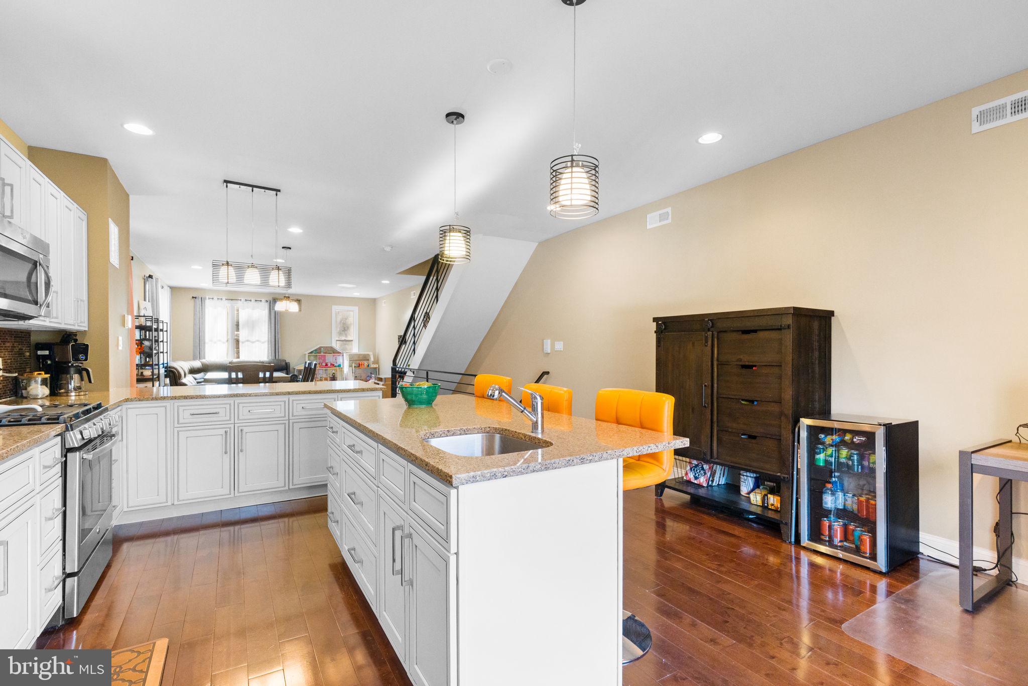 ROXBOROUGH - Residential