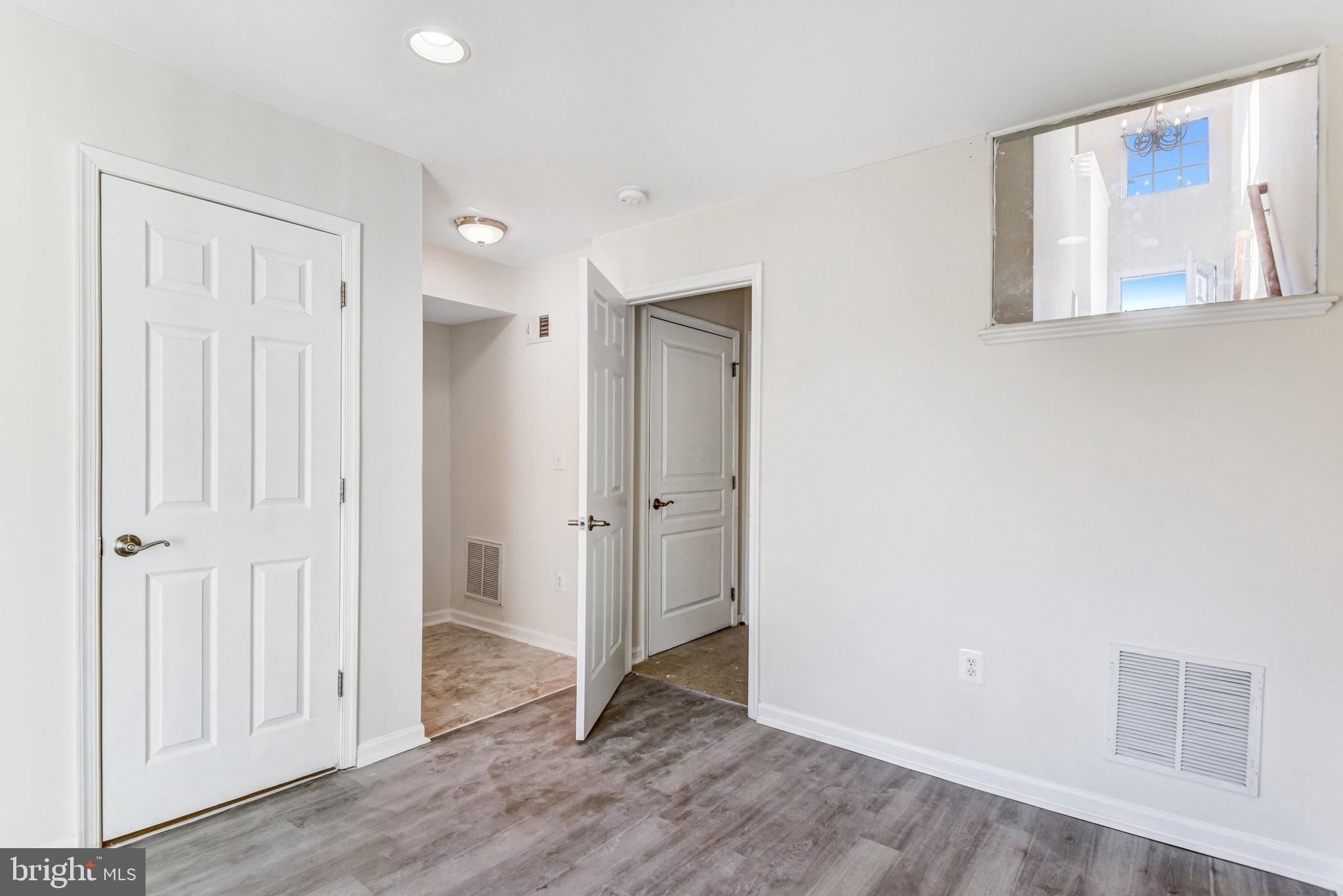 HERITAGE CROSSING CONDOMINIUM - Residential