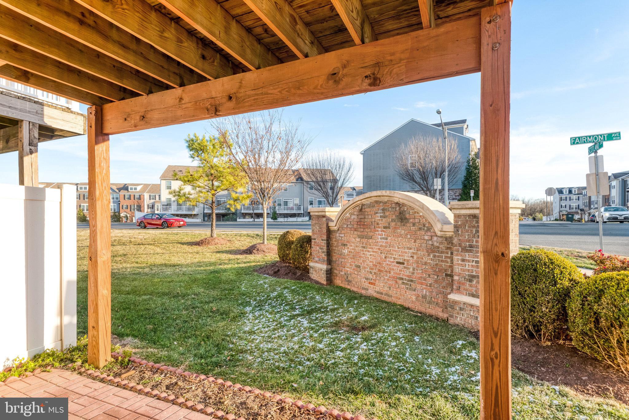 HERITAGE CROSSING CONDOMINIUM - Residential