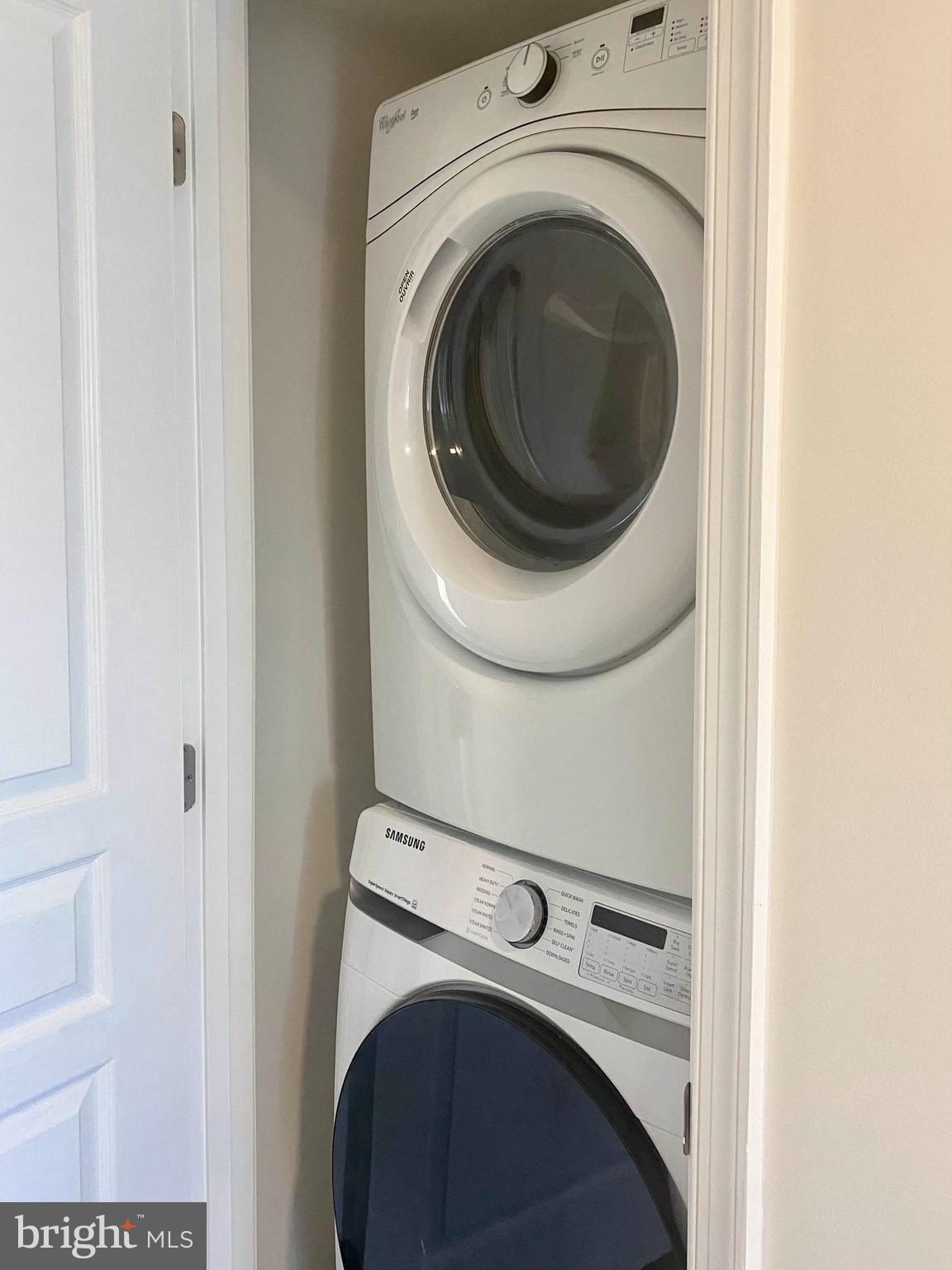 HERITAGE CROSSING CONDOMINIUM - Residential