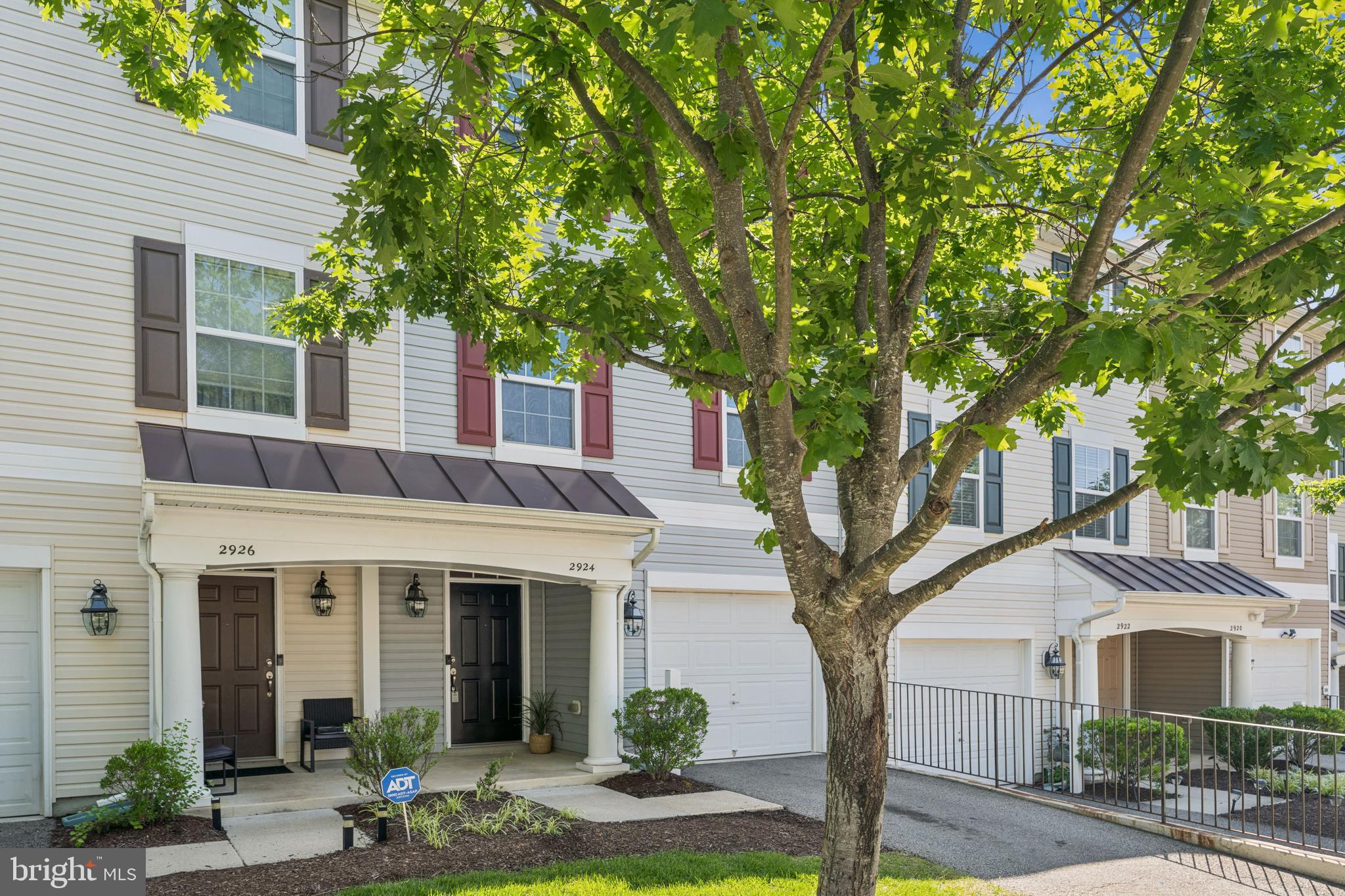 2924 TRUFFLE OAK PLACE