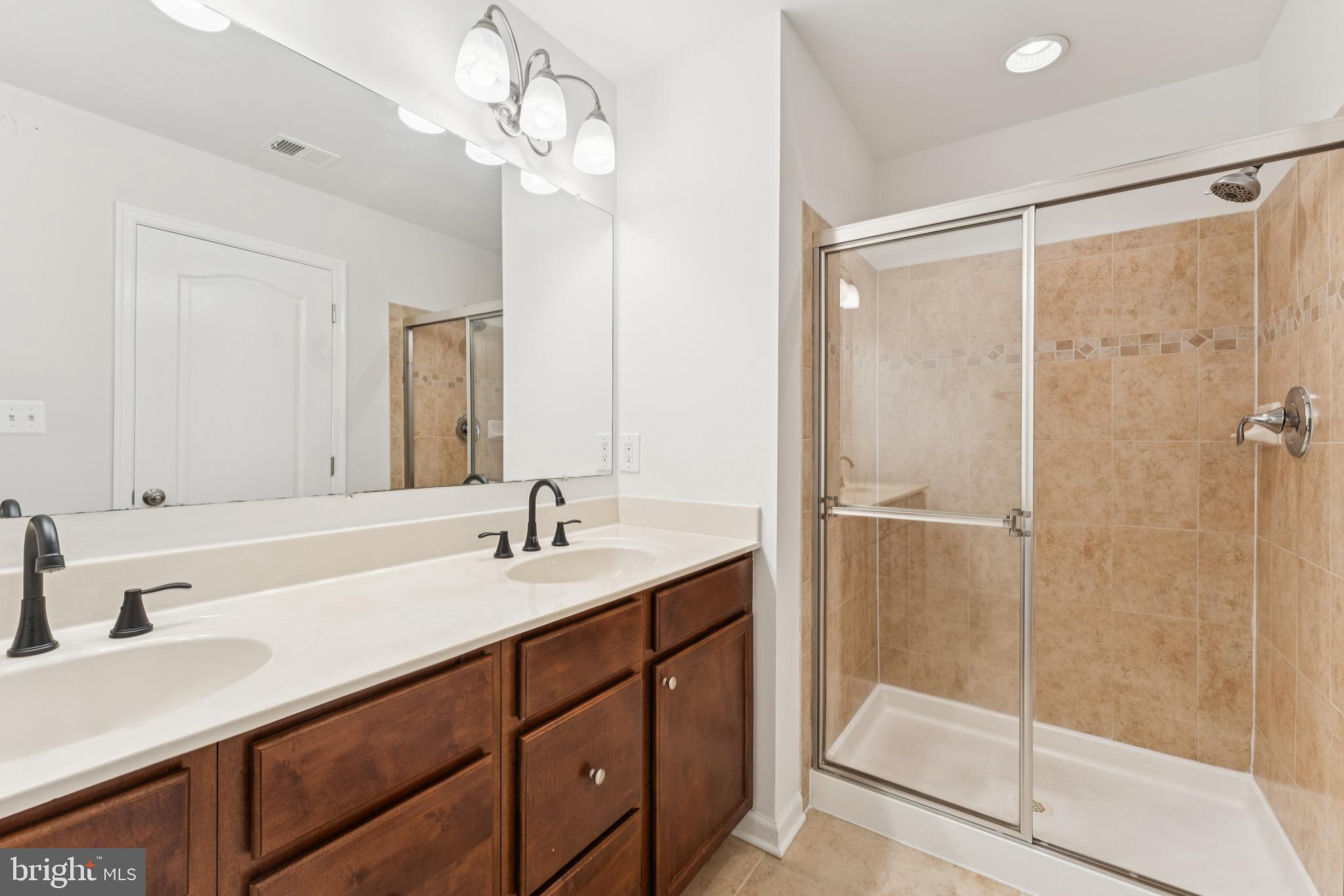 MELODY LANDING - Residential