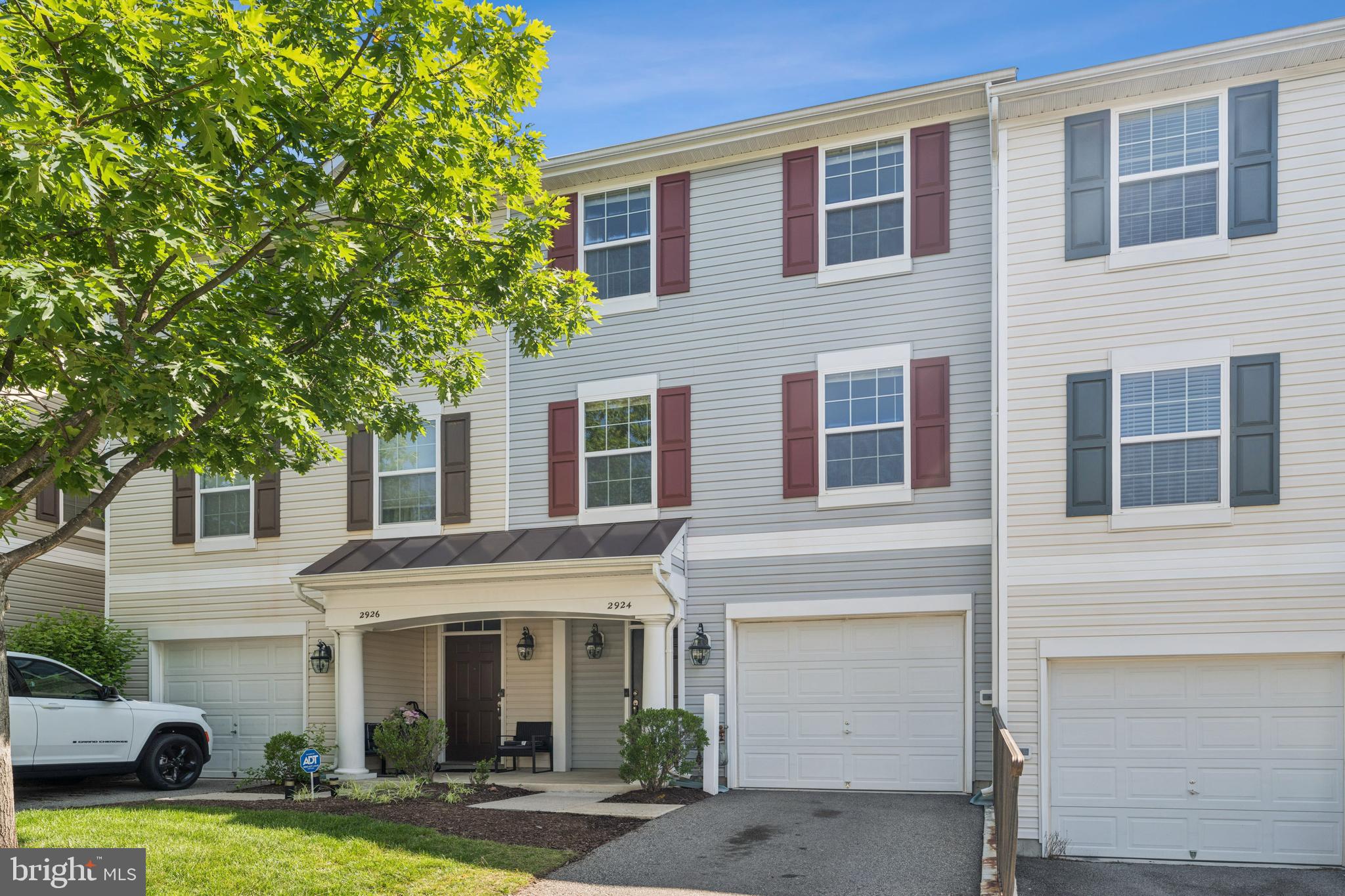 2924 TRUFFLE OAK PLACE