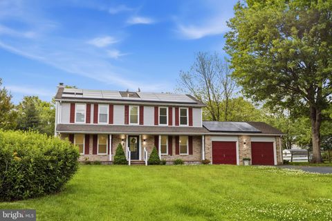 Homes For Sale - 2 Nicole Court<br/> NEWARK, DE 19702
