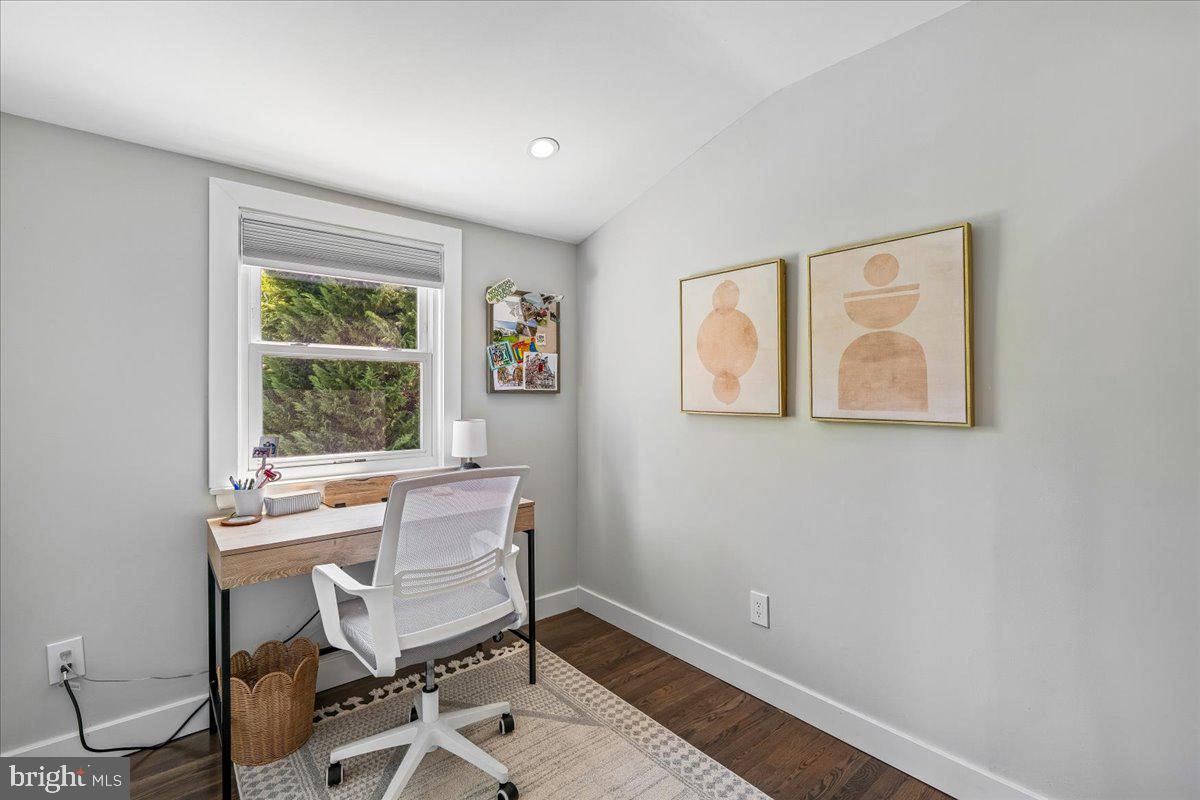 ROCK CREEK PALISADES - Residential
