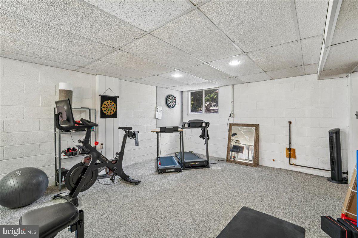 ROCK CREEK PALISADES - Residential