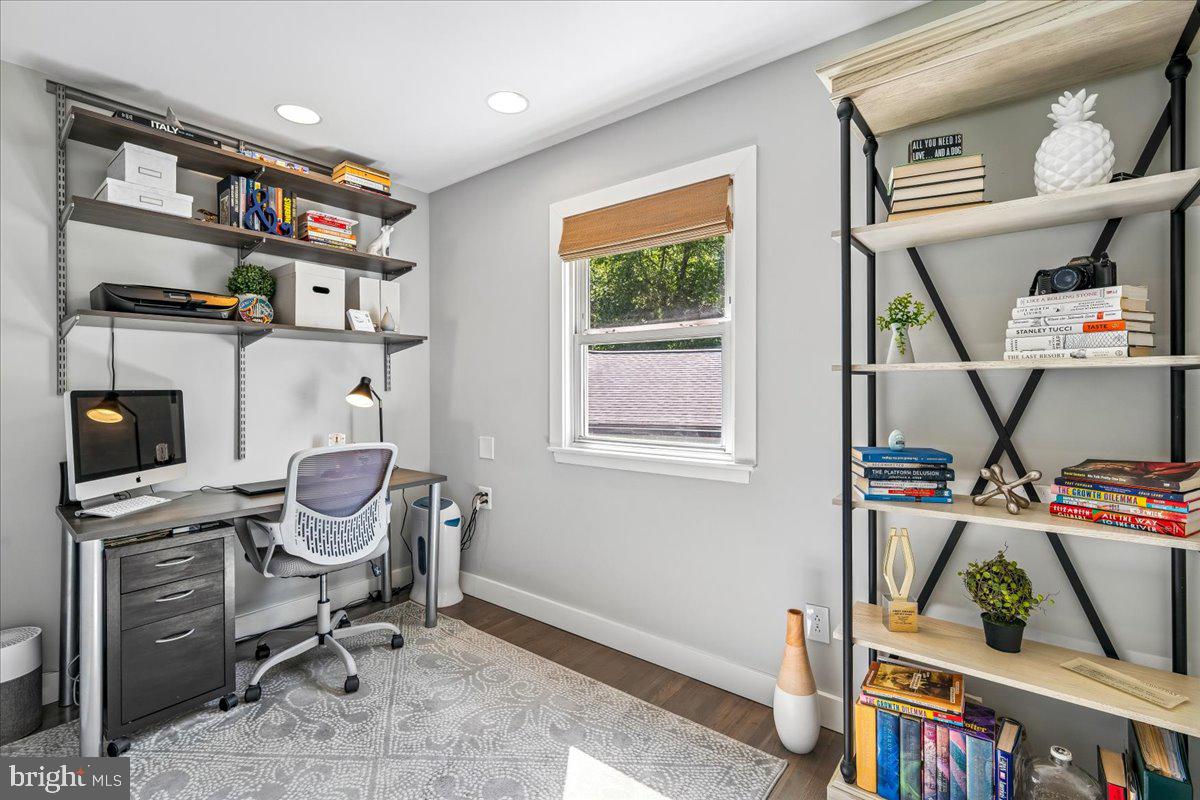 ROCK CREEK PALISADES - Residential