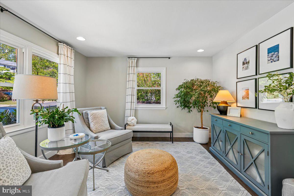 ROCK CREEK PALISADES - Residential