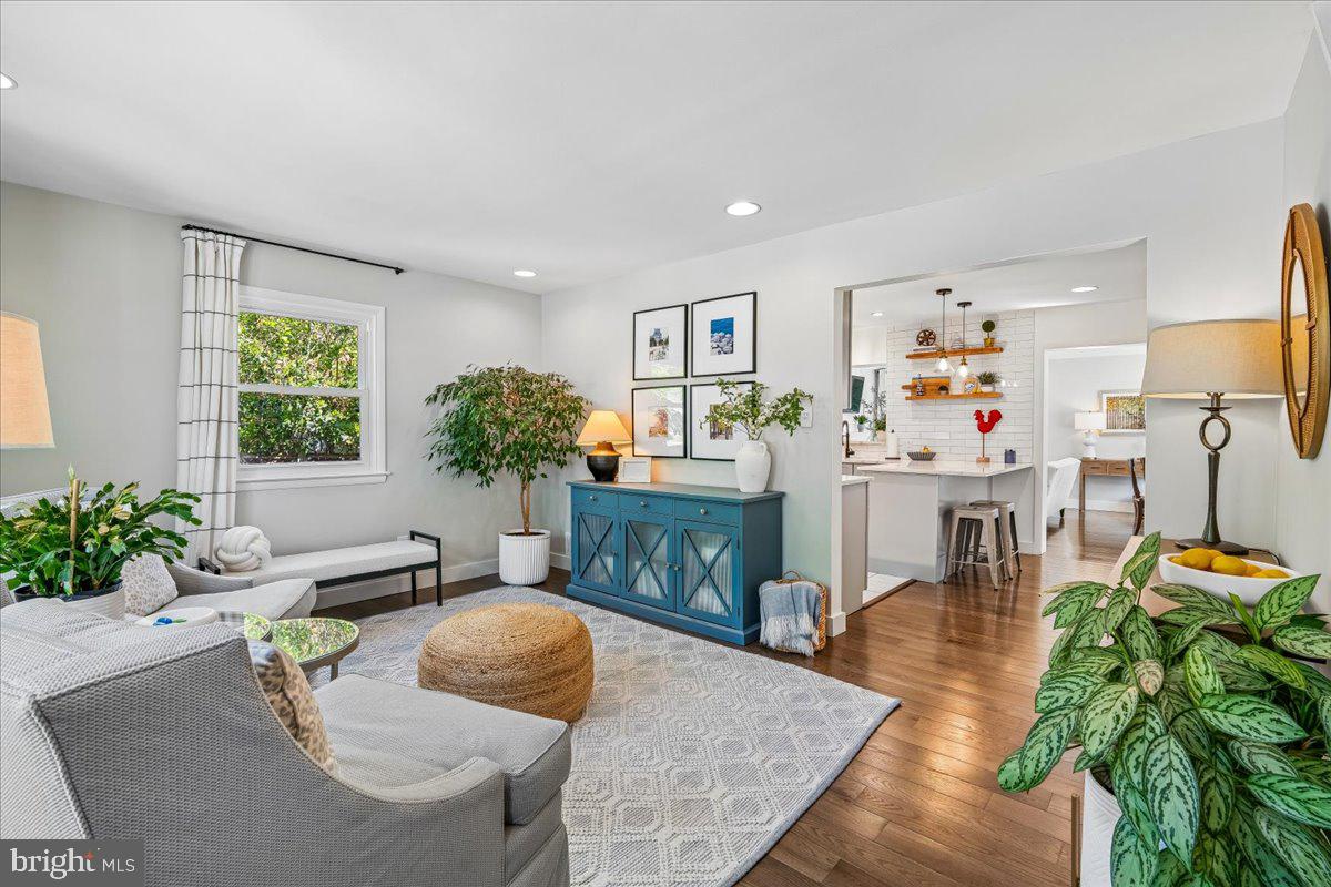 ROCK CREEK PALISADES - Residential