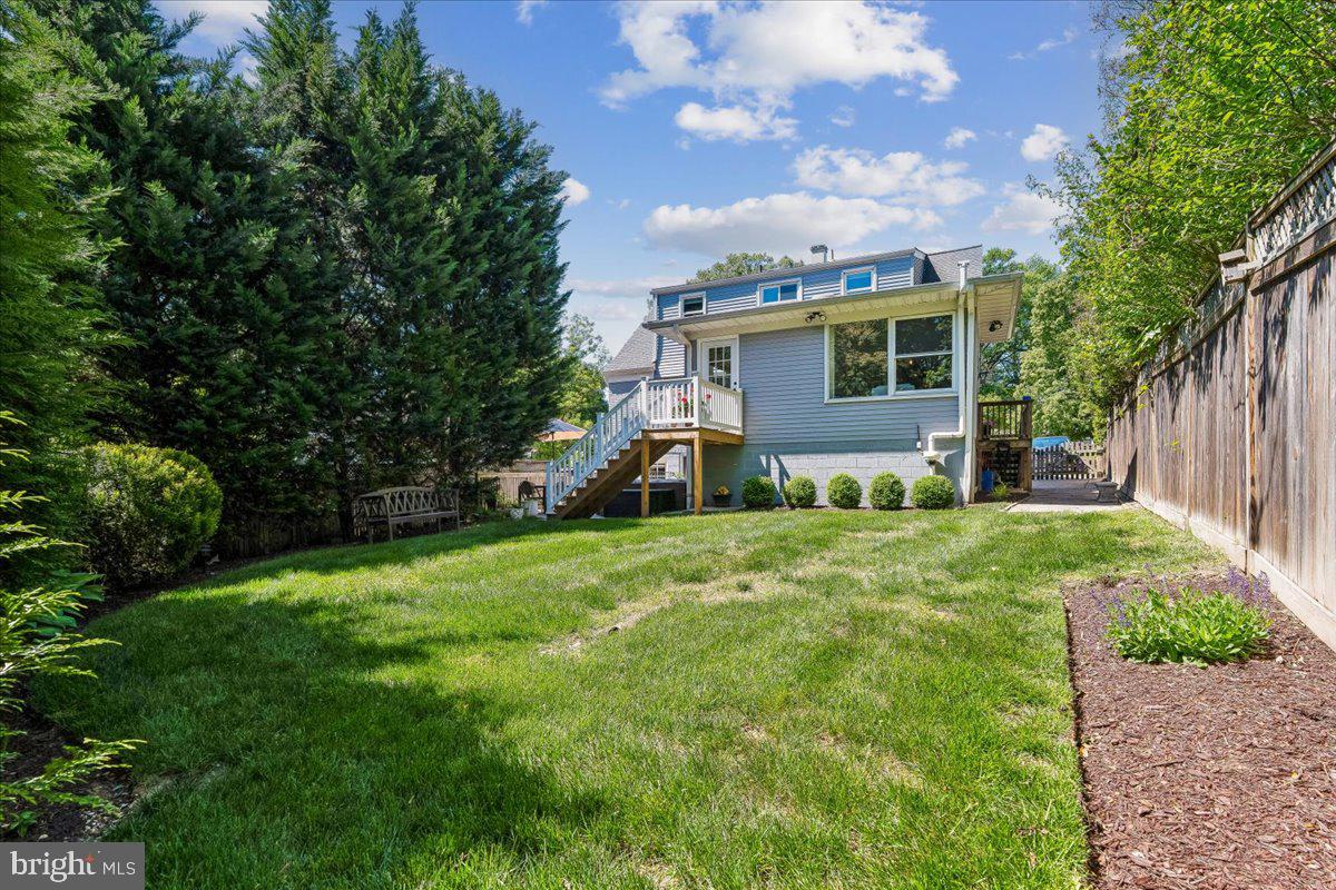 ROCK CREEK PALISADES - Residential