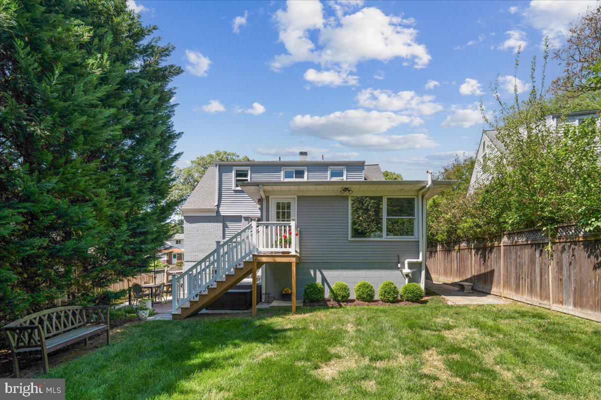 ROCK CREEK PALISADES - Residential