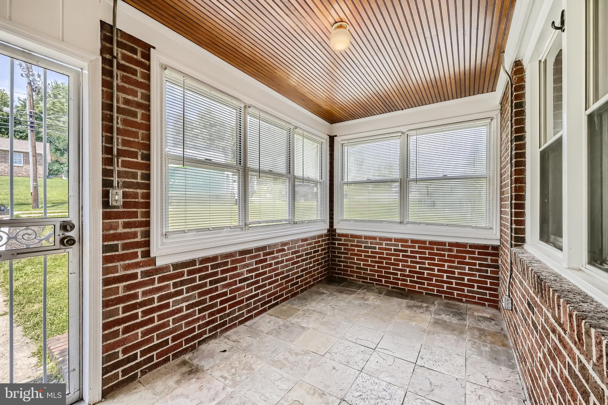 ROSEDALE - Residential