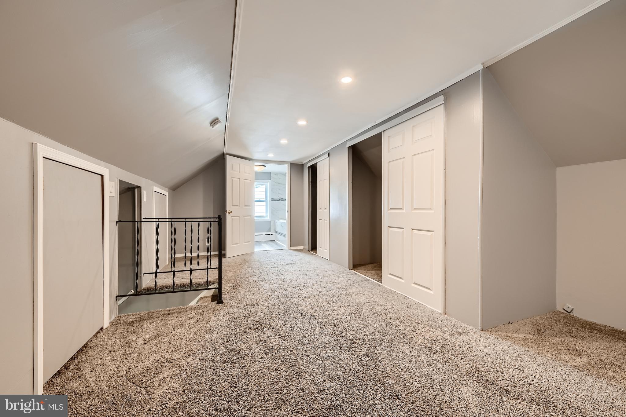 ROSEDALE - Residential