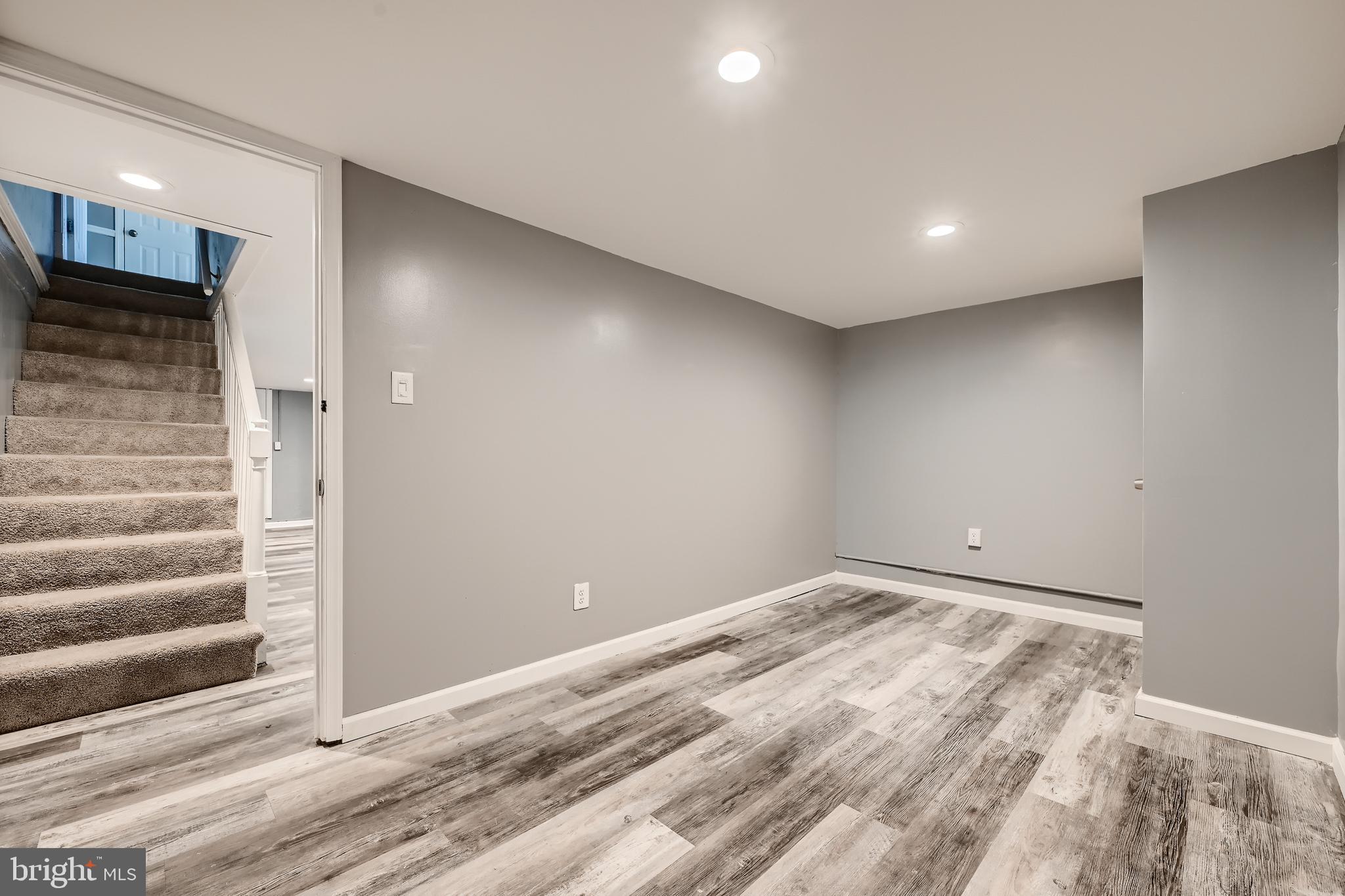 ROSEDALE - Residential