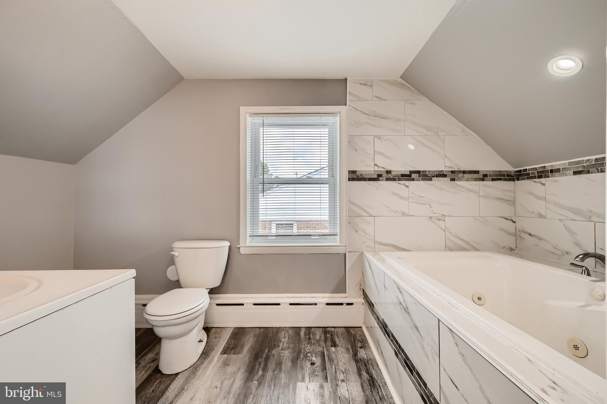 ROSEDALE - Residential