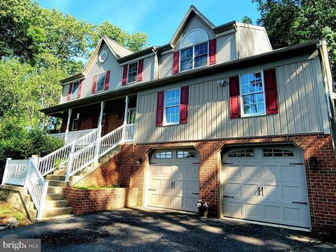 Homes For Sale - 713 Old Fritztown Road<br/> READING, PA 19608