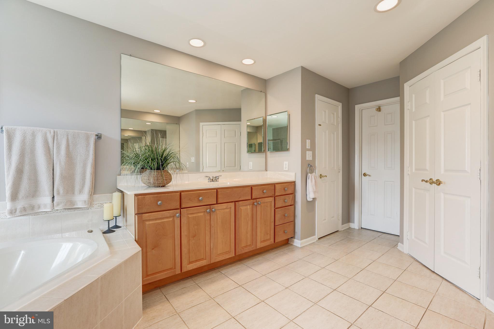 POTOMAC GLEN - Residential