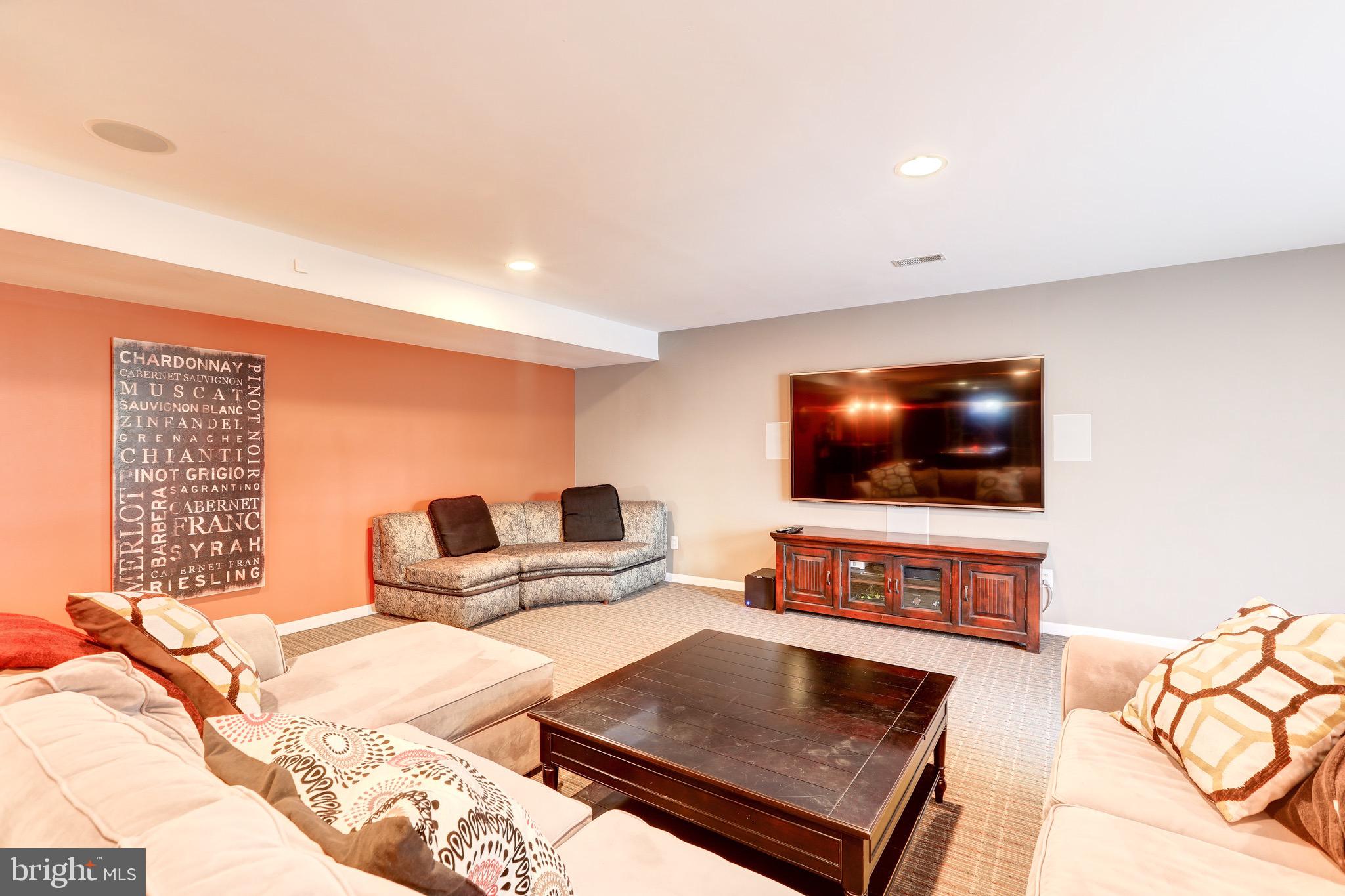 POTOMAC GLEN - Residential
