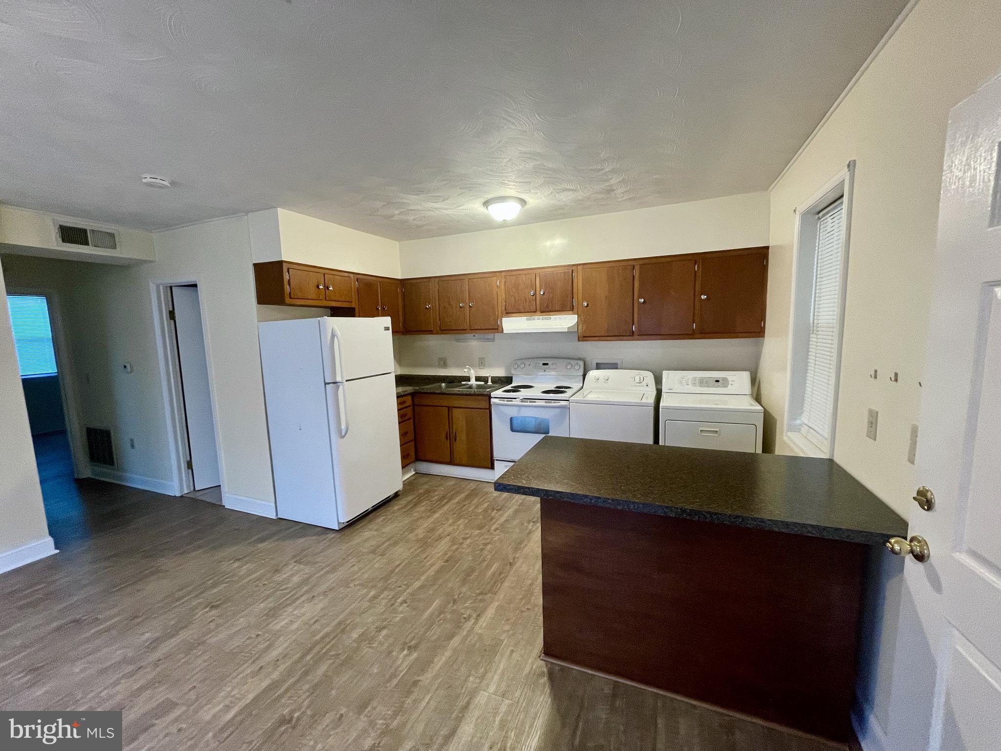 CHARLES TOWN - Residential Lease