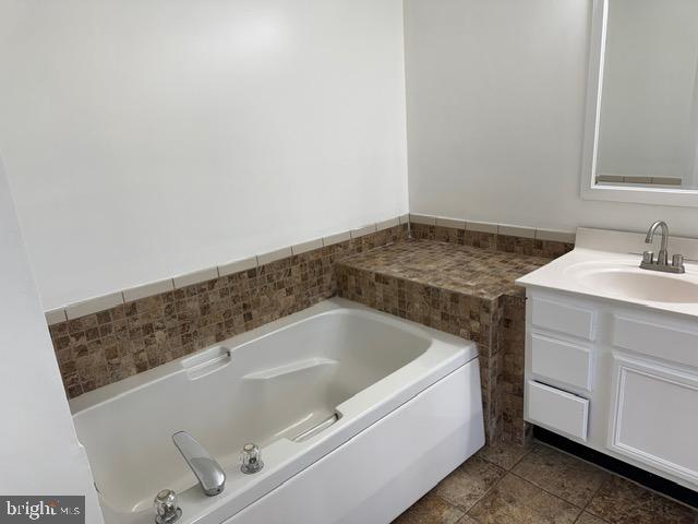 ARCOLA - Residential Lease