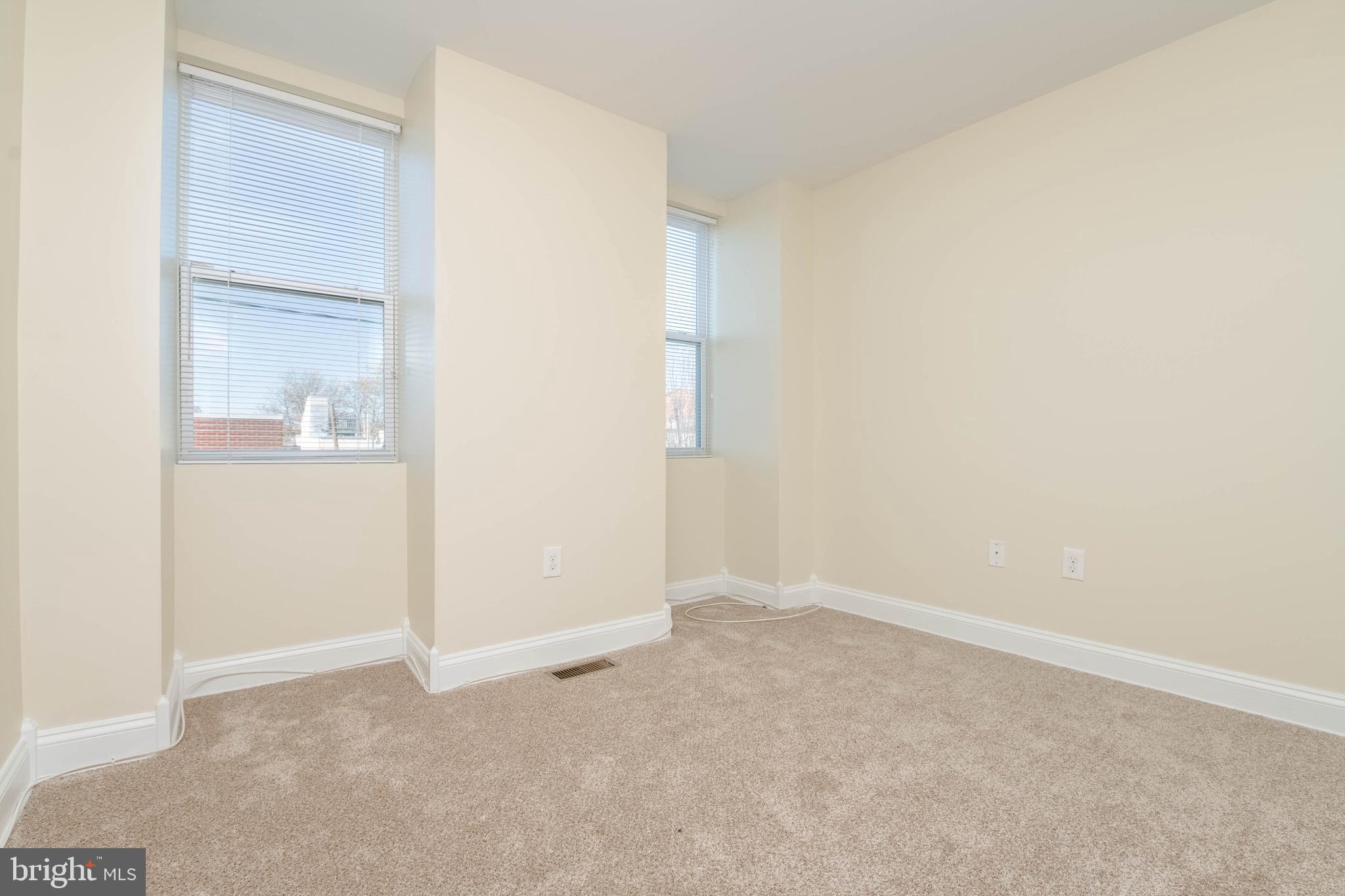 CAMDEN CROSSING - Residential